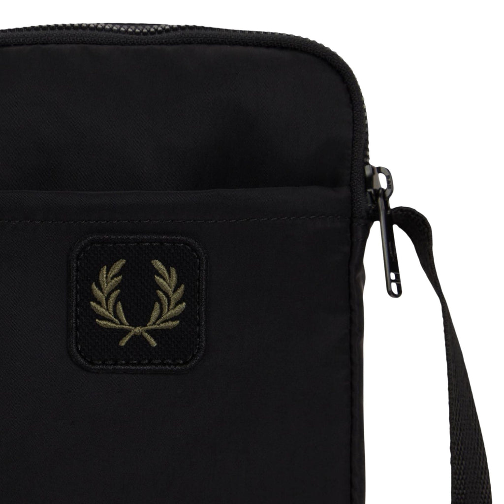 Fred Perry Crinkle Nylon Small Side Bag - Black