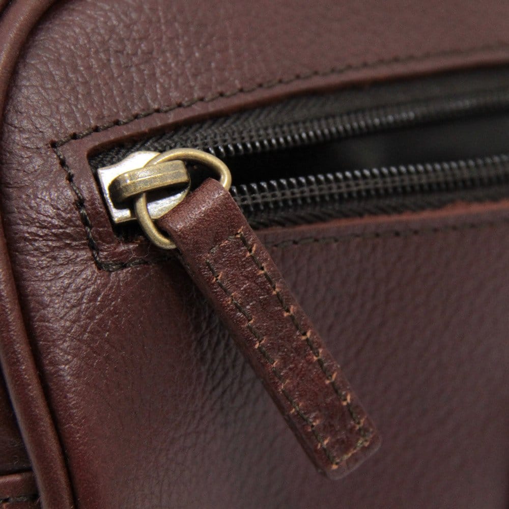 Barbour Leather Washbag - Brown