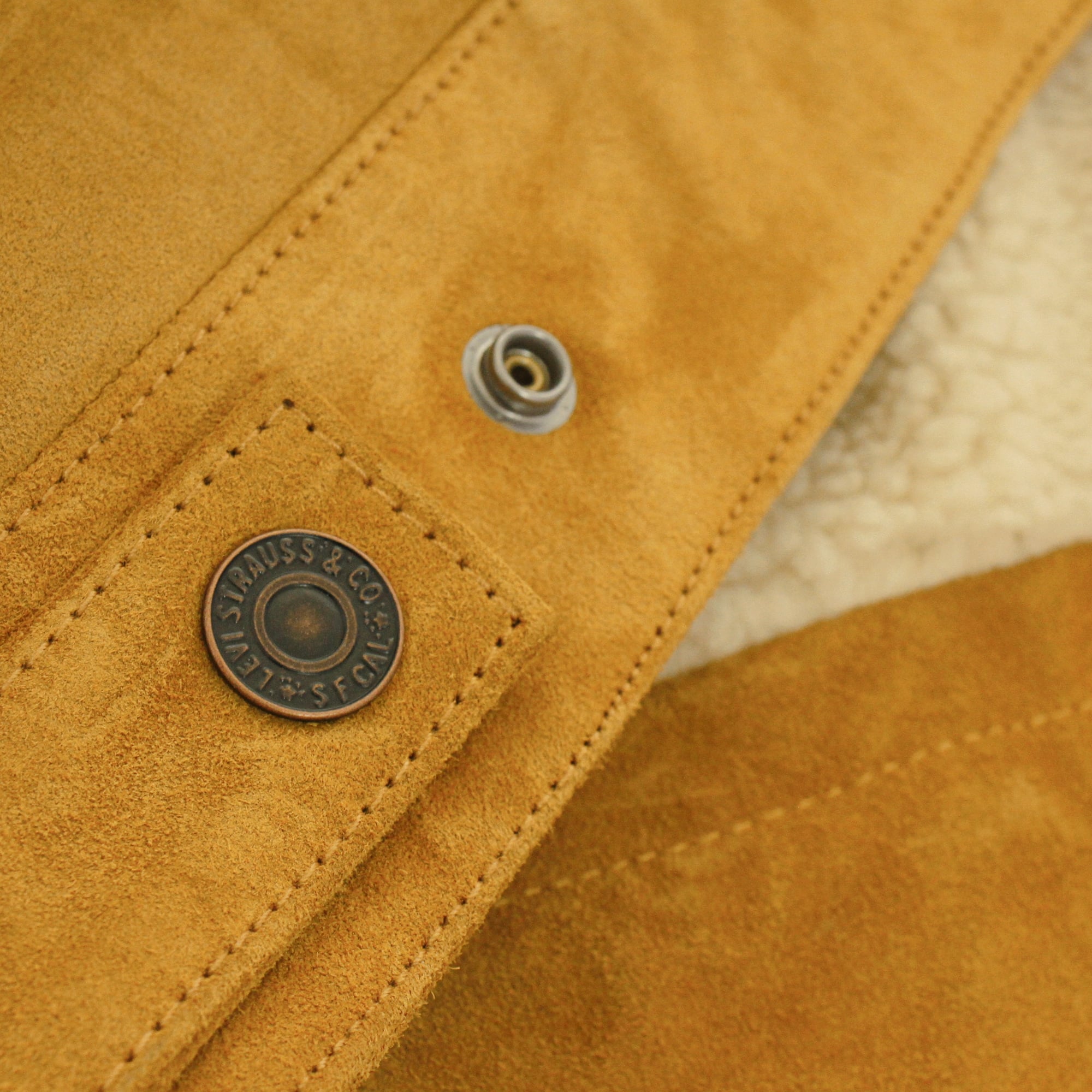 Levi's® Levi's Trucker Sherpa Camel Suede Jacket 16365-0023