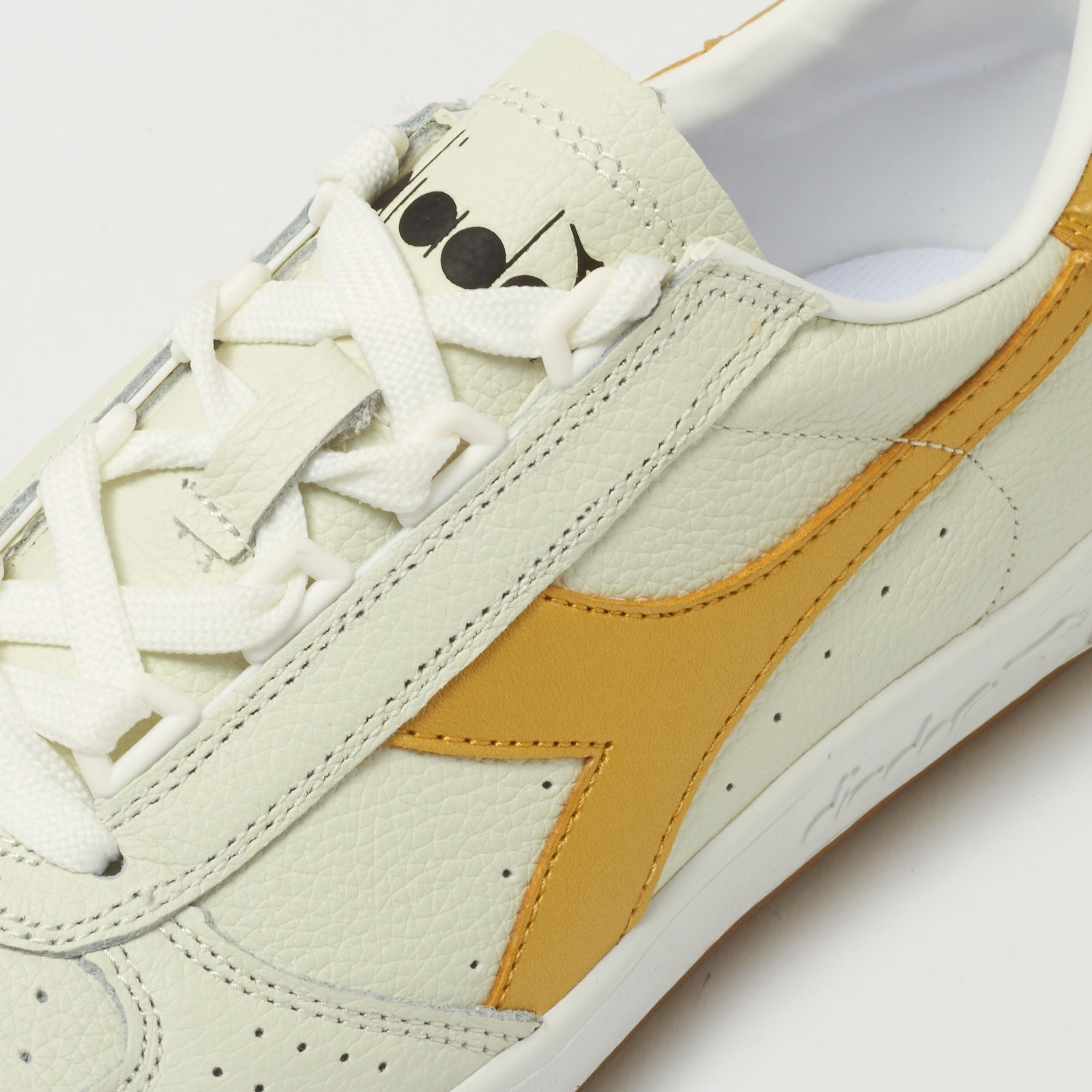 Diadora B.Elite L - White & Gold