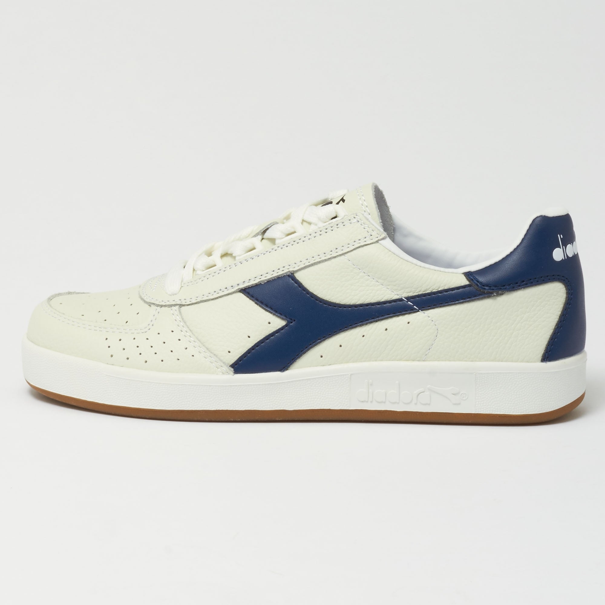 Diadora Borg Elite - White & Saltire Navy