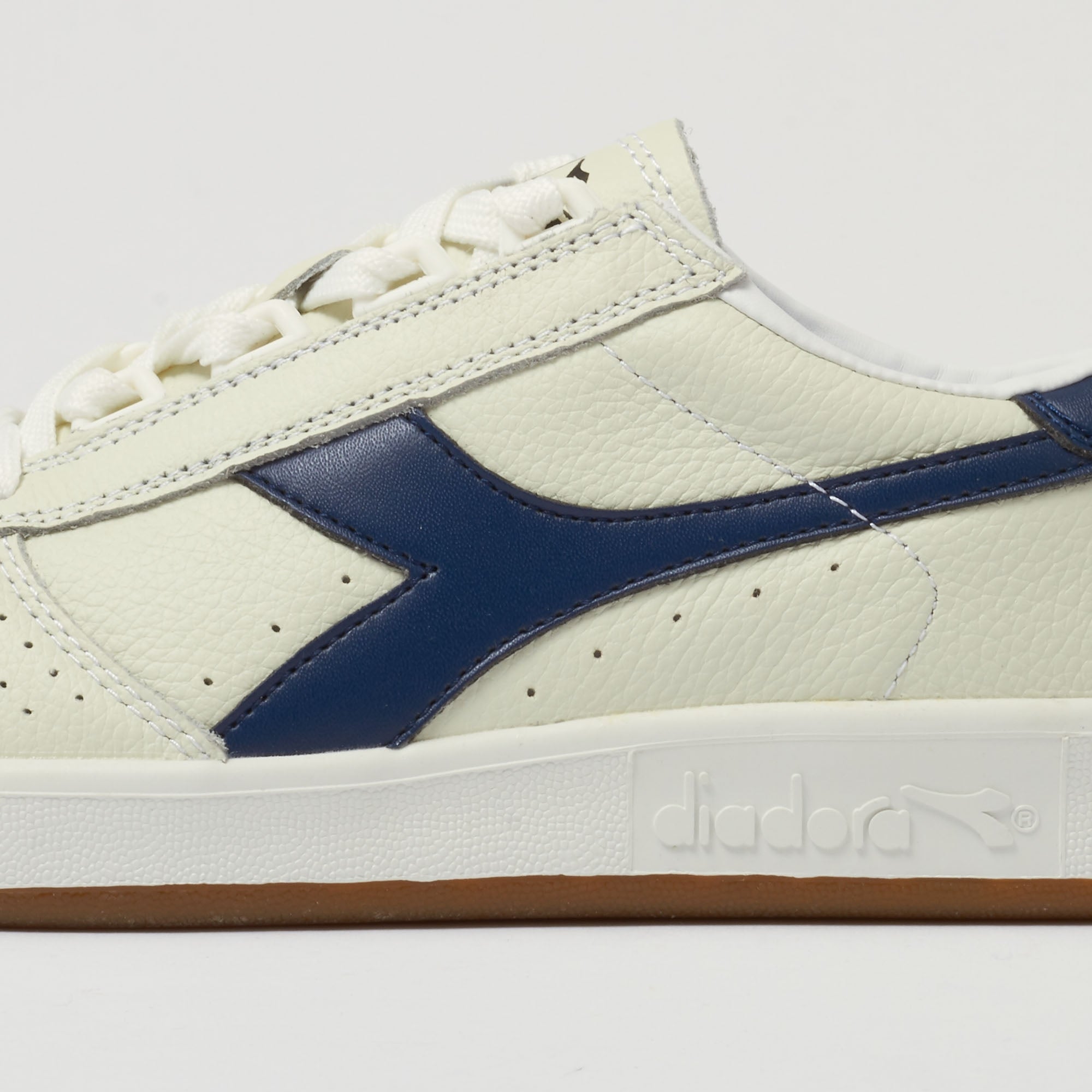 Diadora Borg Elite - White & Saltire Navy