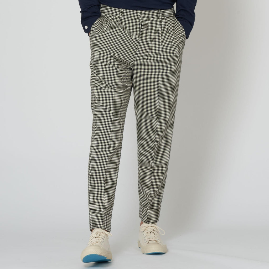 AMI Houndstooth Pleated Carrot Fit Trousers