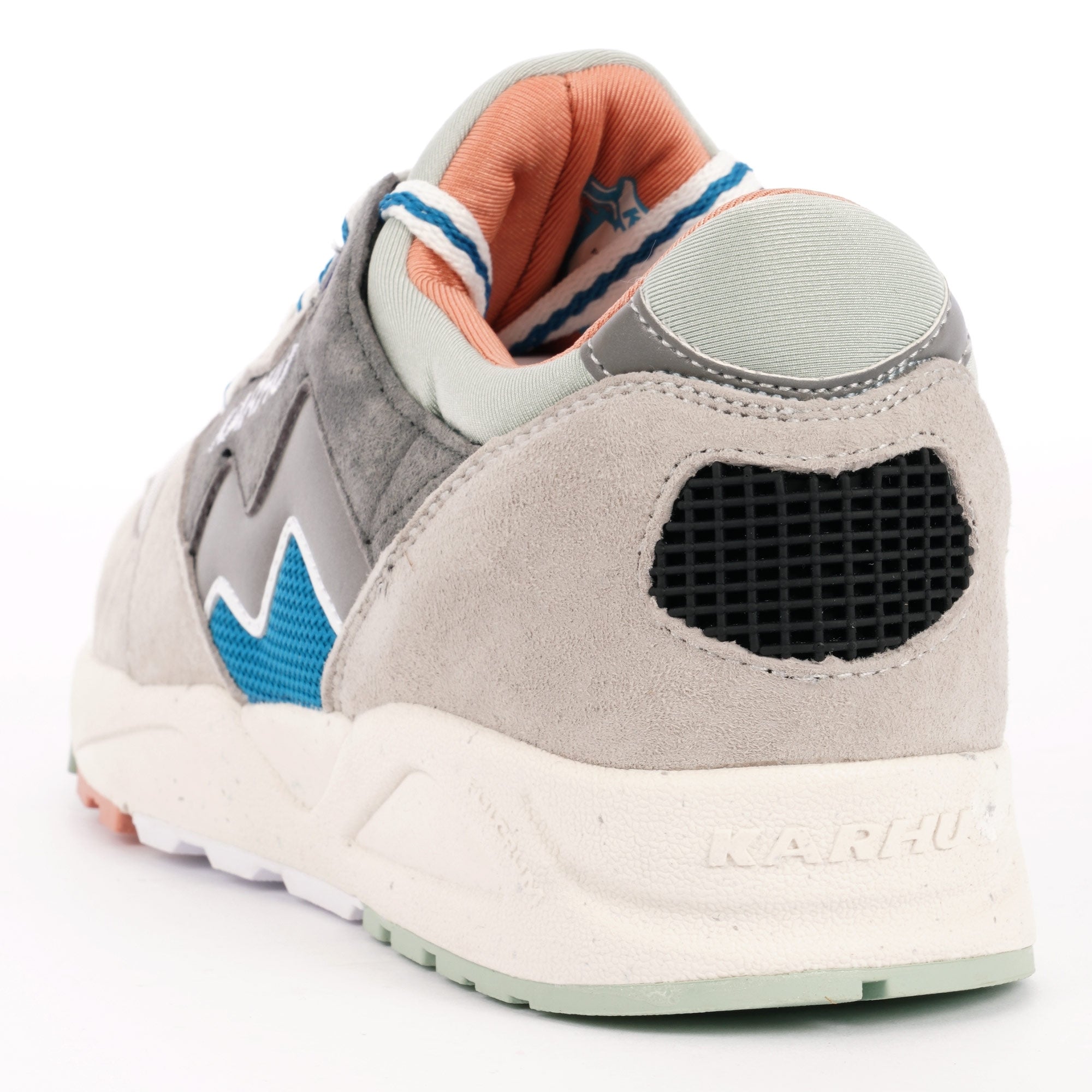 Karhu Aria - Wild Dove & Lunar Rock