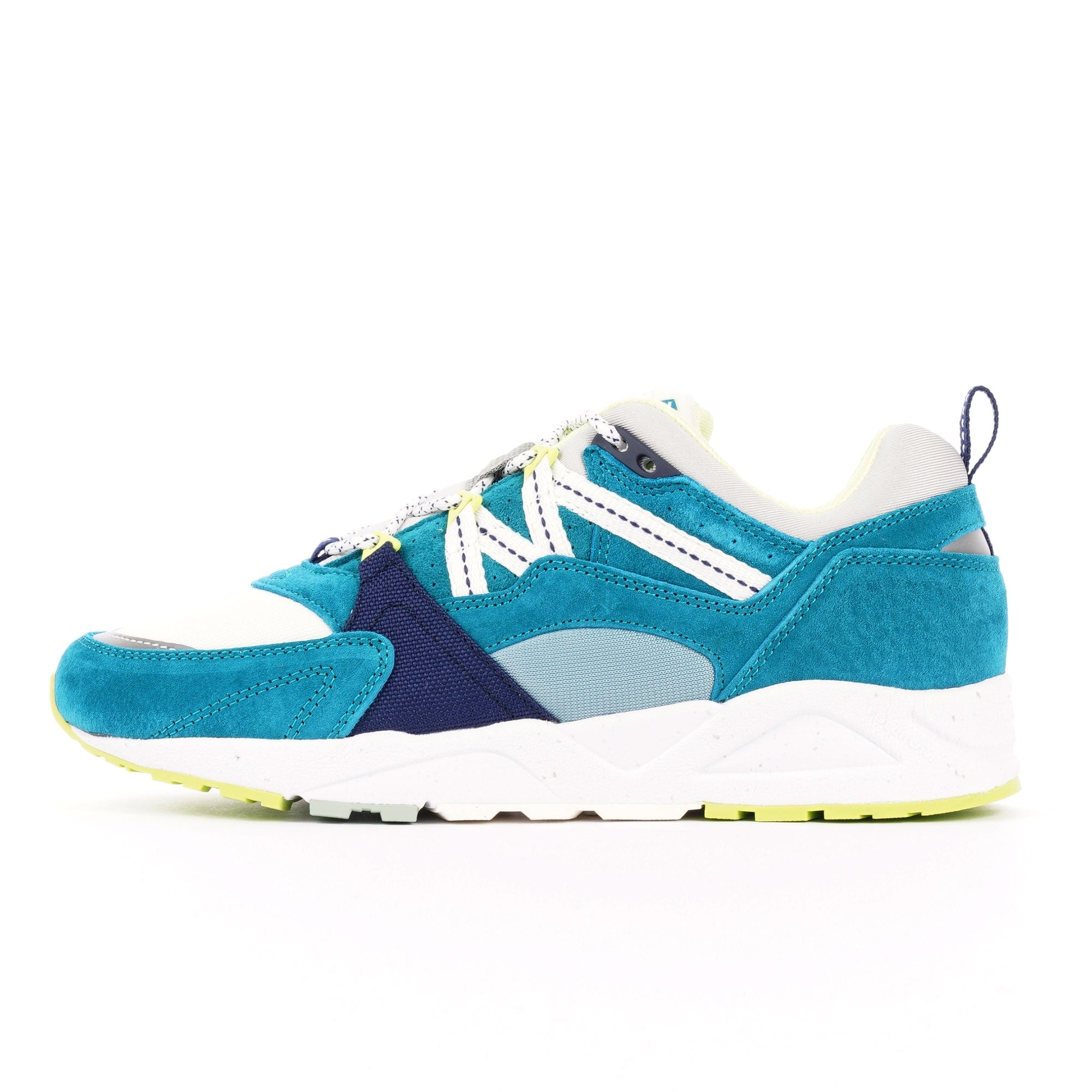 Karhu Fusion 2.0 - Ocean Depths & Foggy Dew