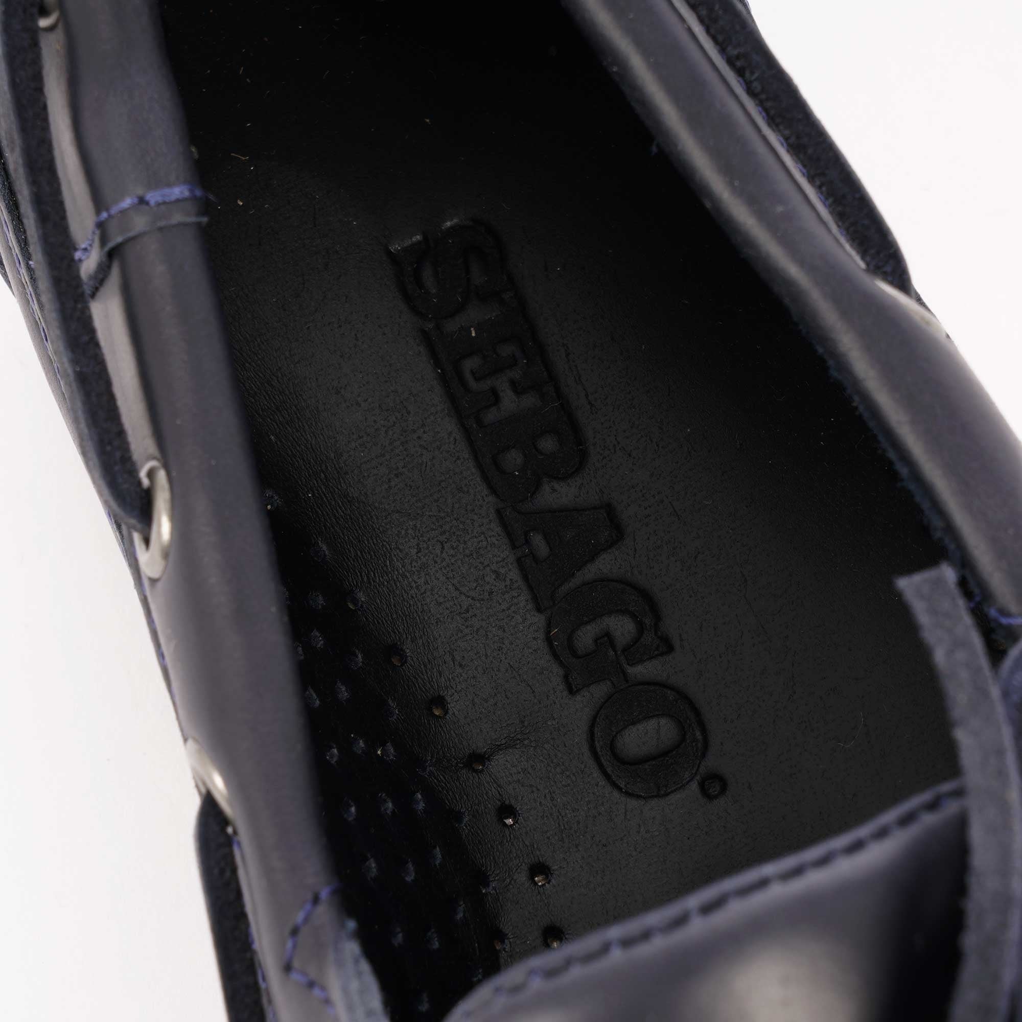 Sebago Schooner Waxed Leather Boat Shoes - Navy