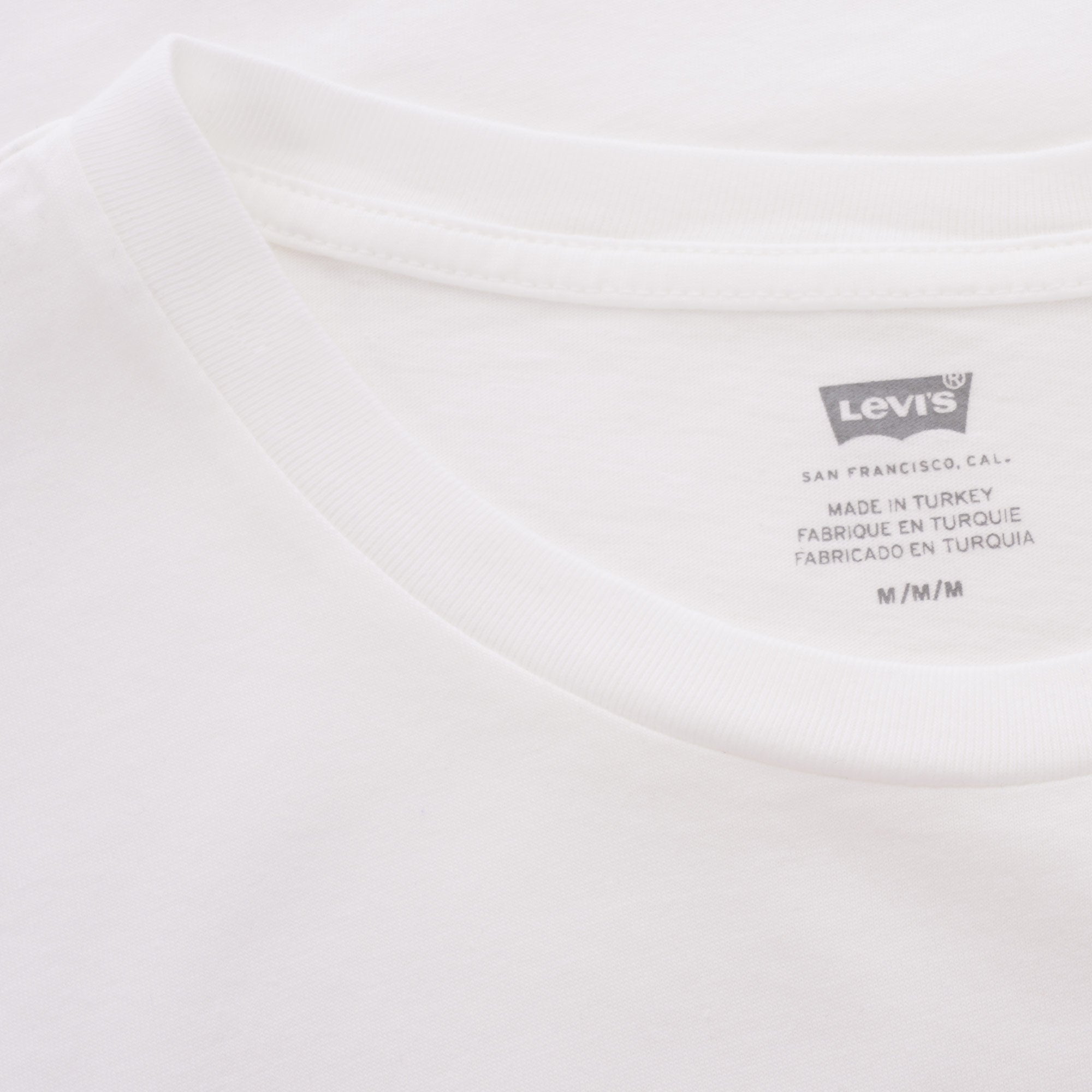 Levi's® Classic Graphic T-Shirt - White