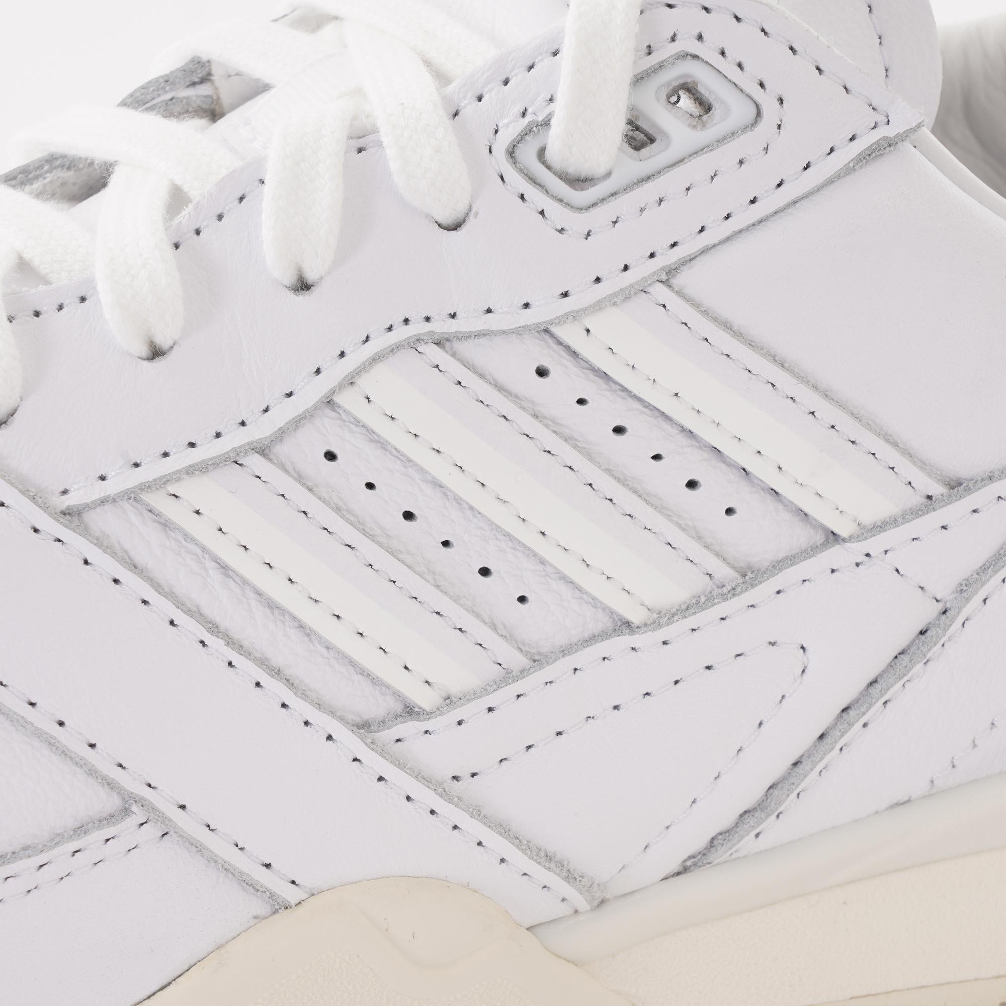 Adidas Originals A.R. Trainer - FTW White & Off White