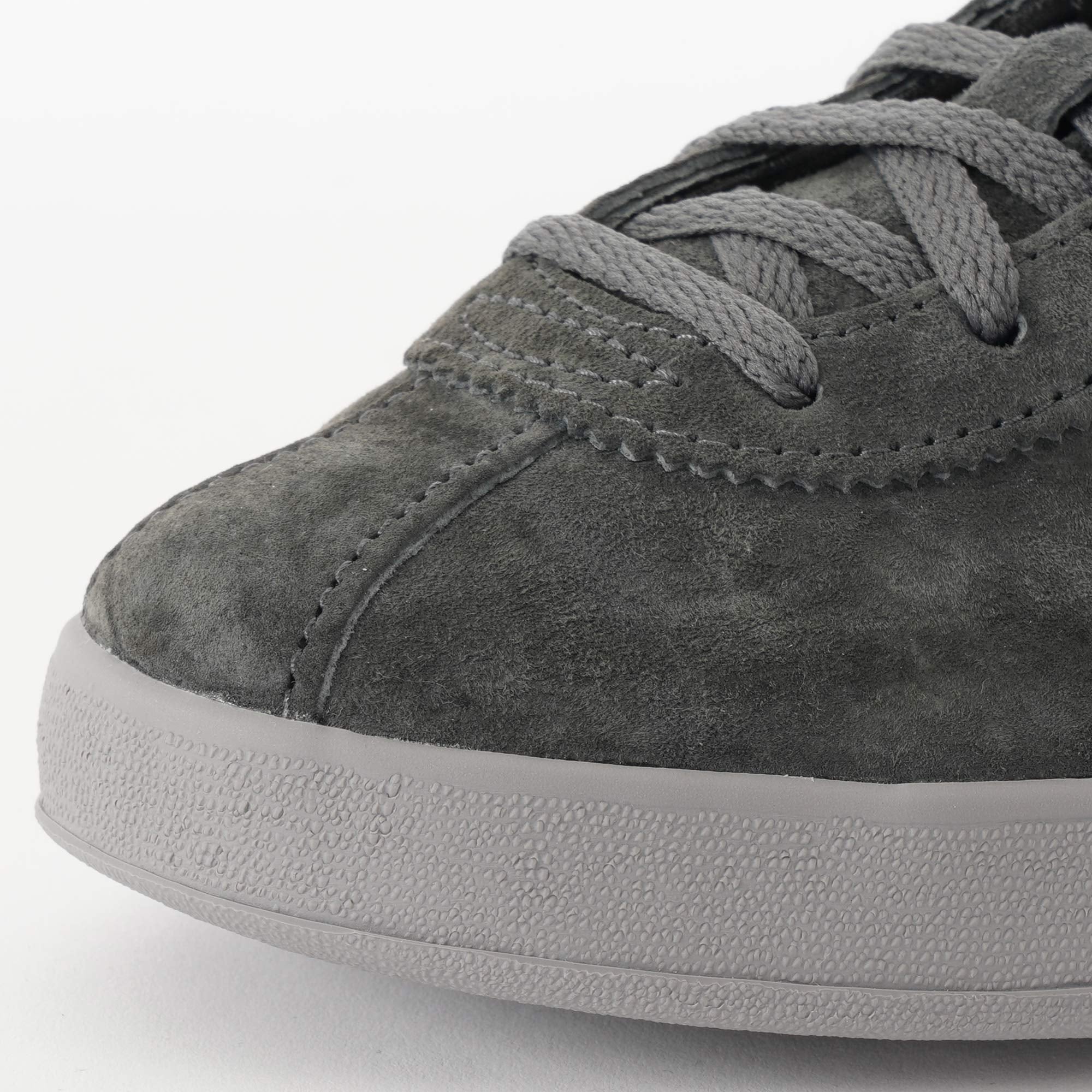 Adidas Originals Broomfield - Grey Six, Grey Three and Metallic Gold