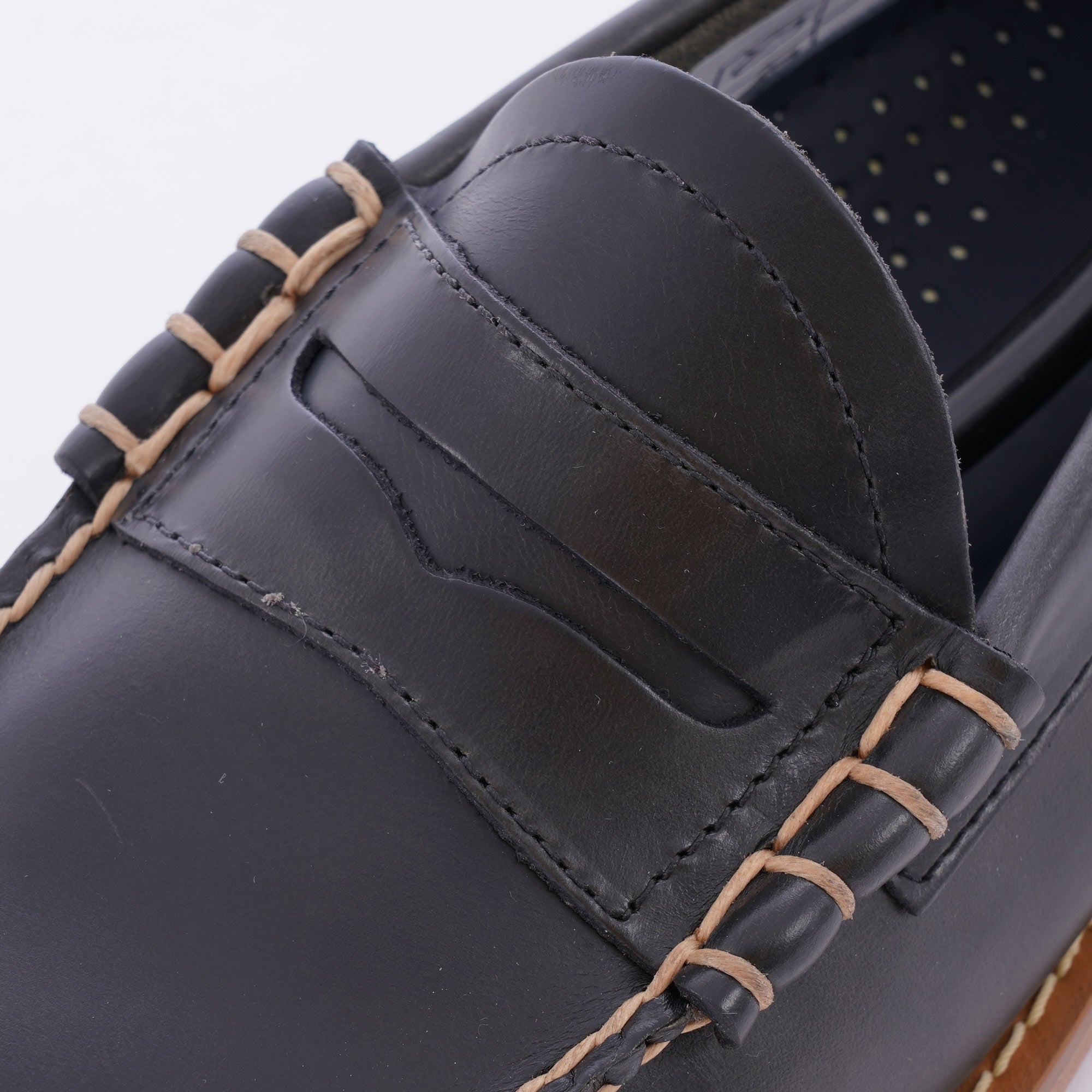 G.H. Bass Weejun Larson Burnished Leather Loafer - Navy