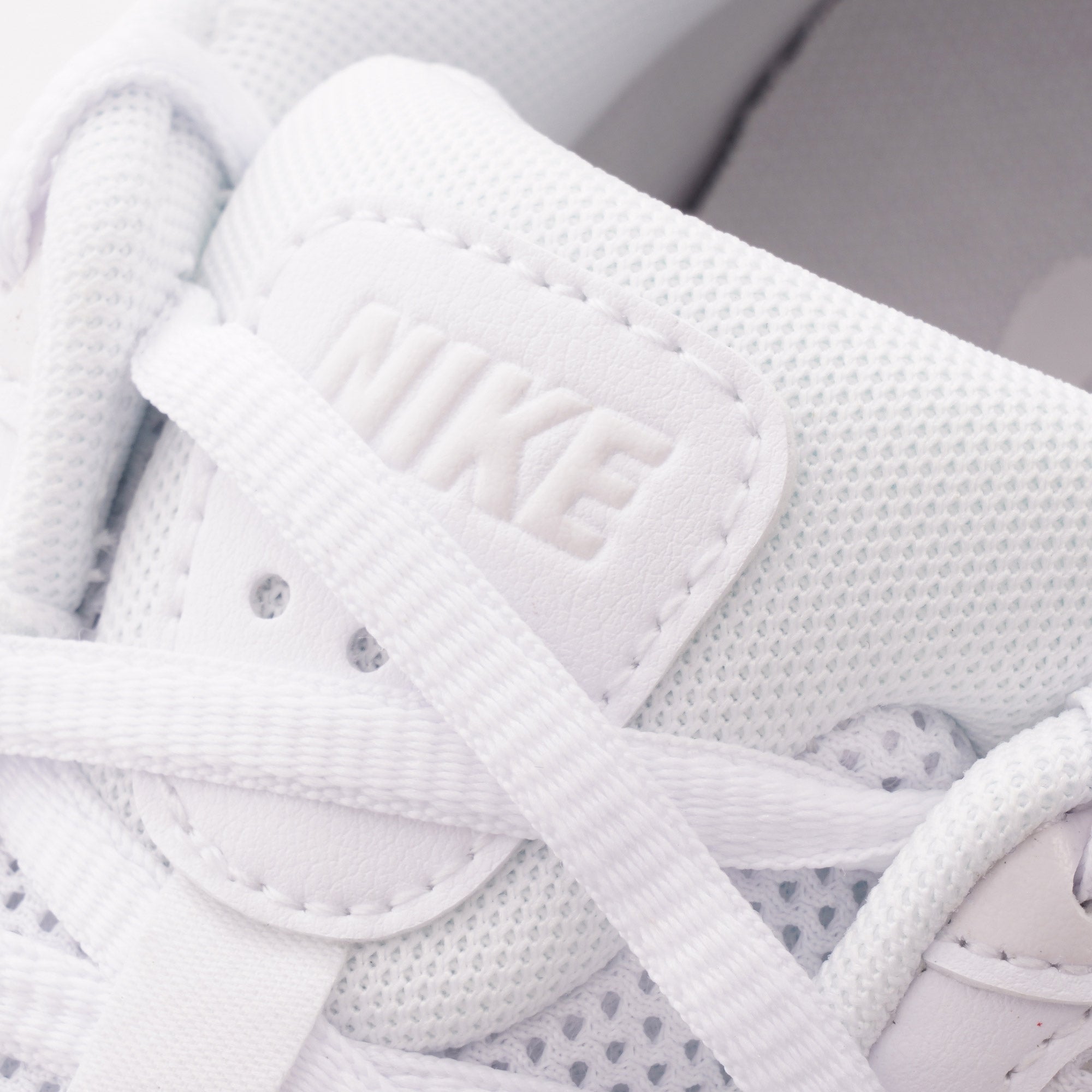 Nike Womens P-6000 - White