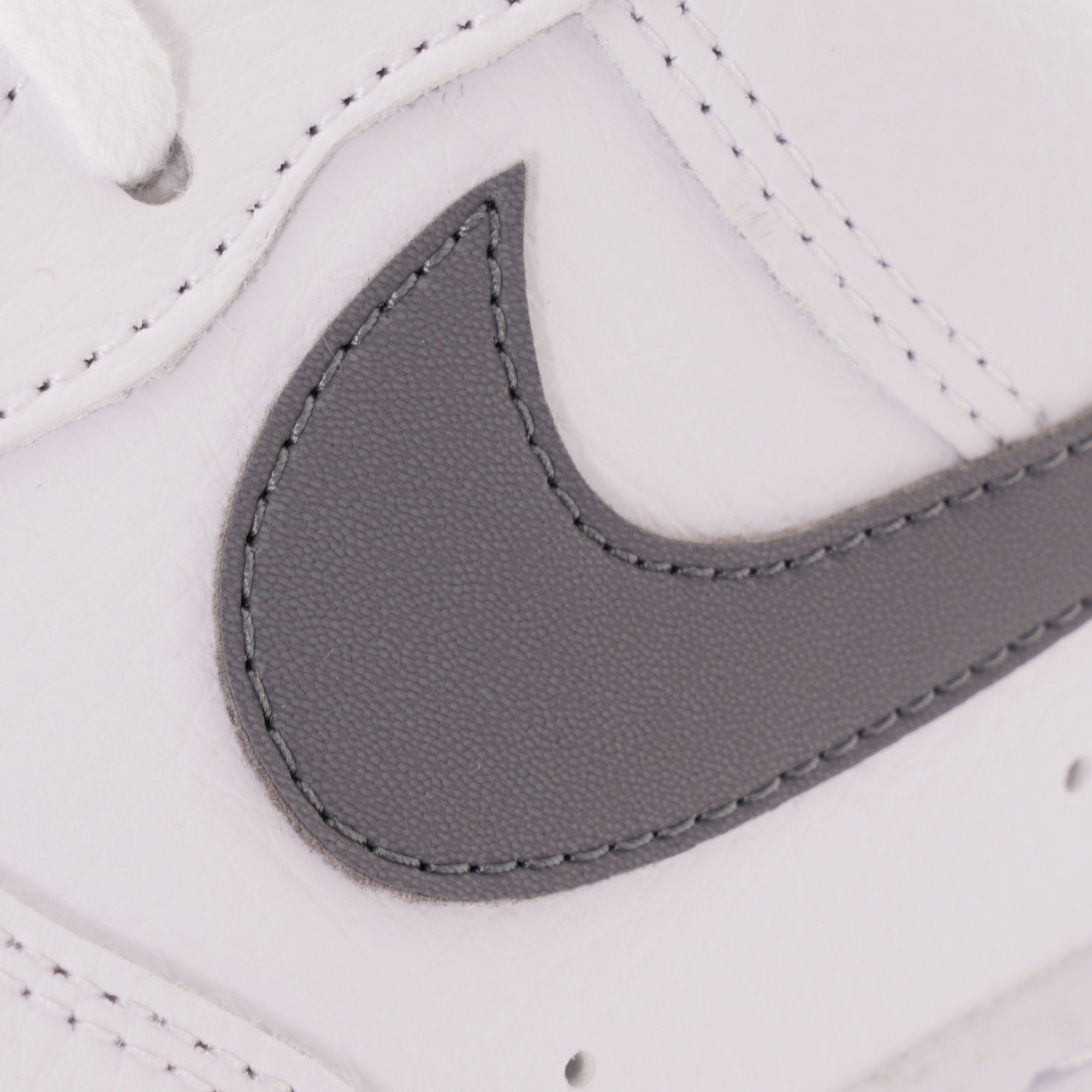 Nike Women's Air Force 1 '07 - White/Grey