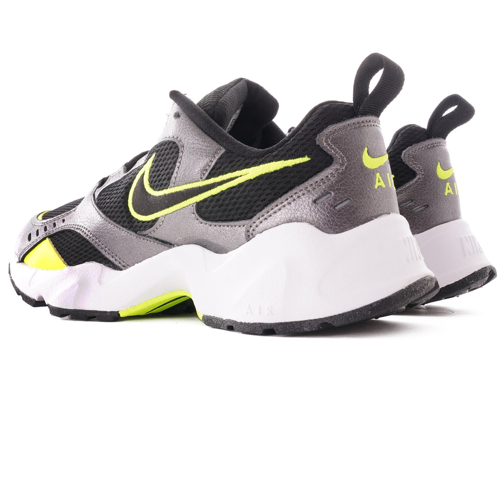 Nike Air Heights - Black / Volt