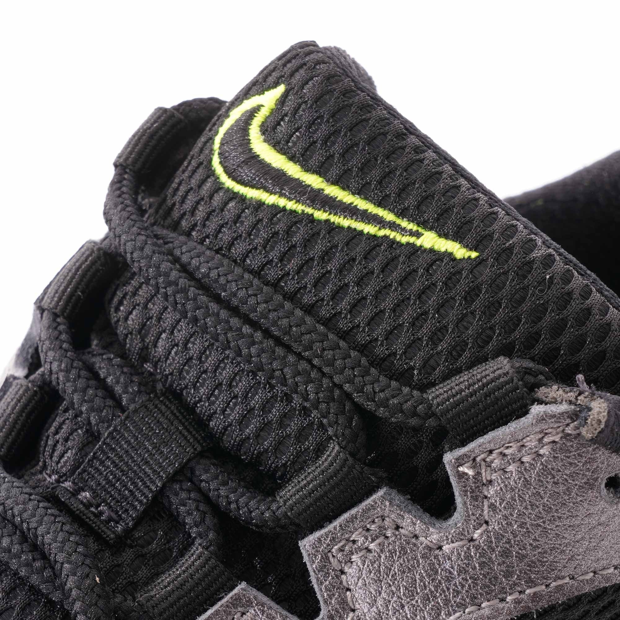 Nike Air Heights - Black / Volt