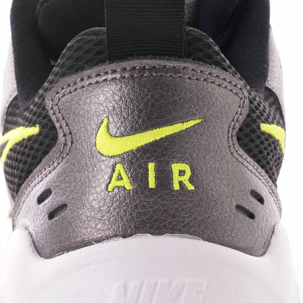 Nike Air Heights - Black / Volt