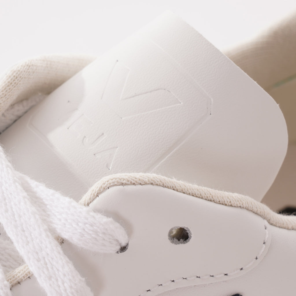 Veja V-10 Leather - Extra White & Nautico Pekin