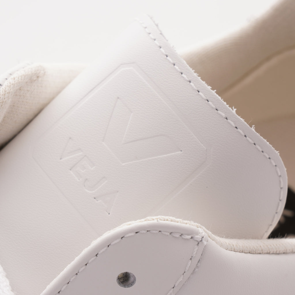 Veja V-12 Leather - Extra White
