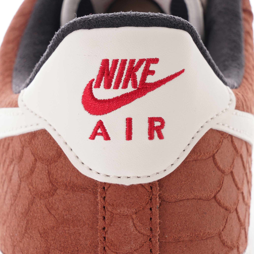 Nike Air Force 1 PRM - Red Bark