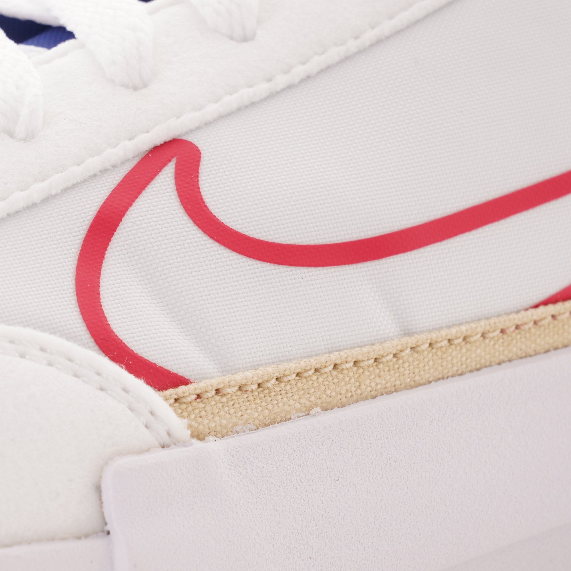 Nike Drop Type LX - White