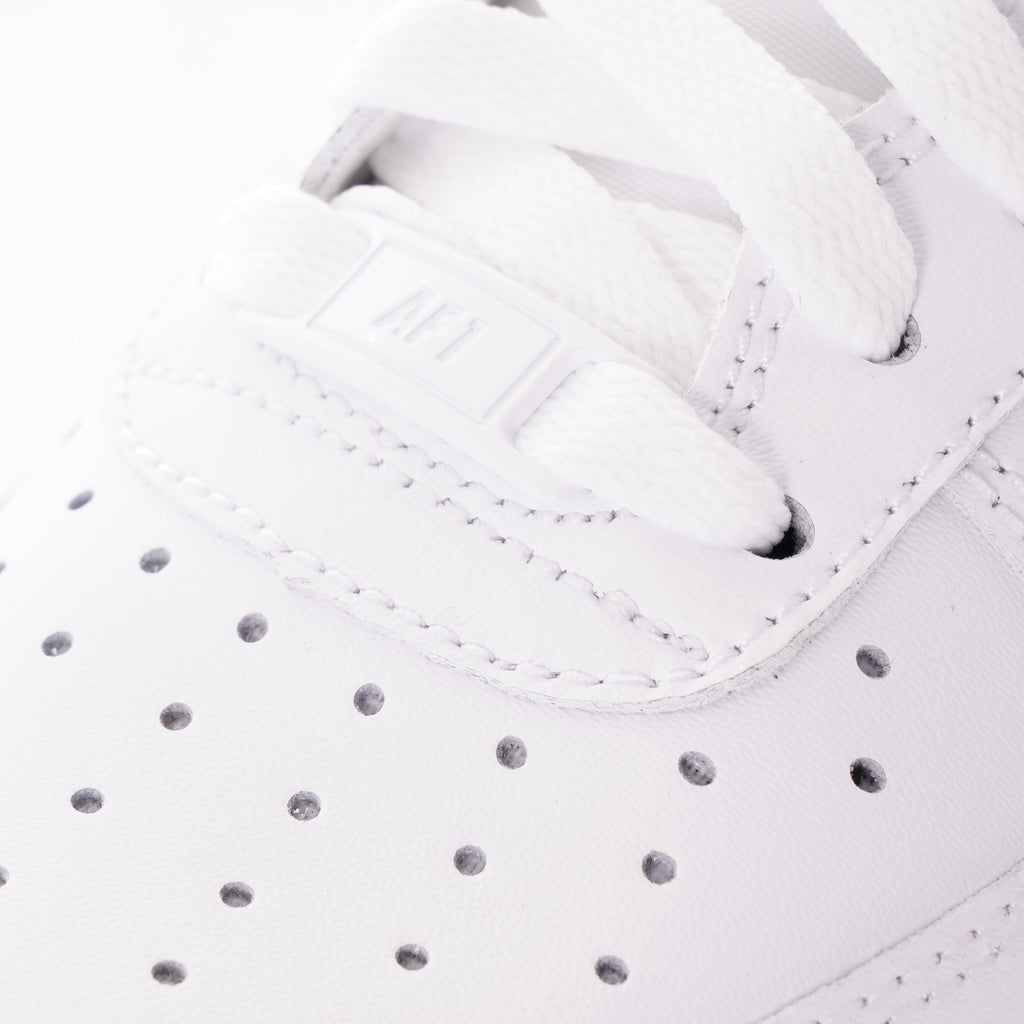 Nike Air Force 1 '07 - White and black
