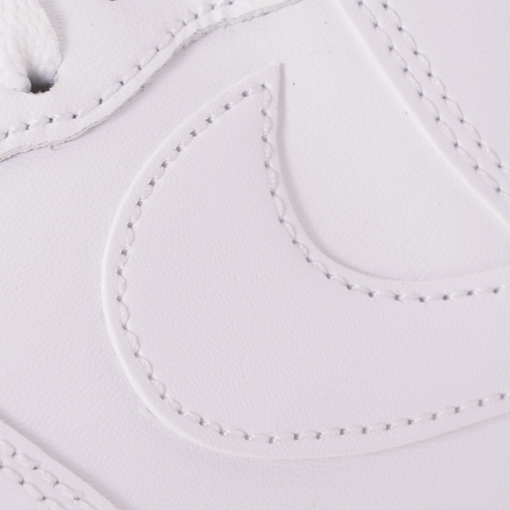 Nike Air Force 1 '07 - White and black
