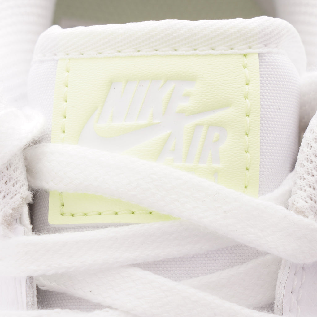 Nike Womens Nike Women's Air Force 1 '07 - White/Barley Volt-White