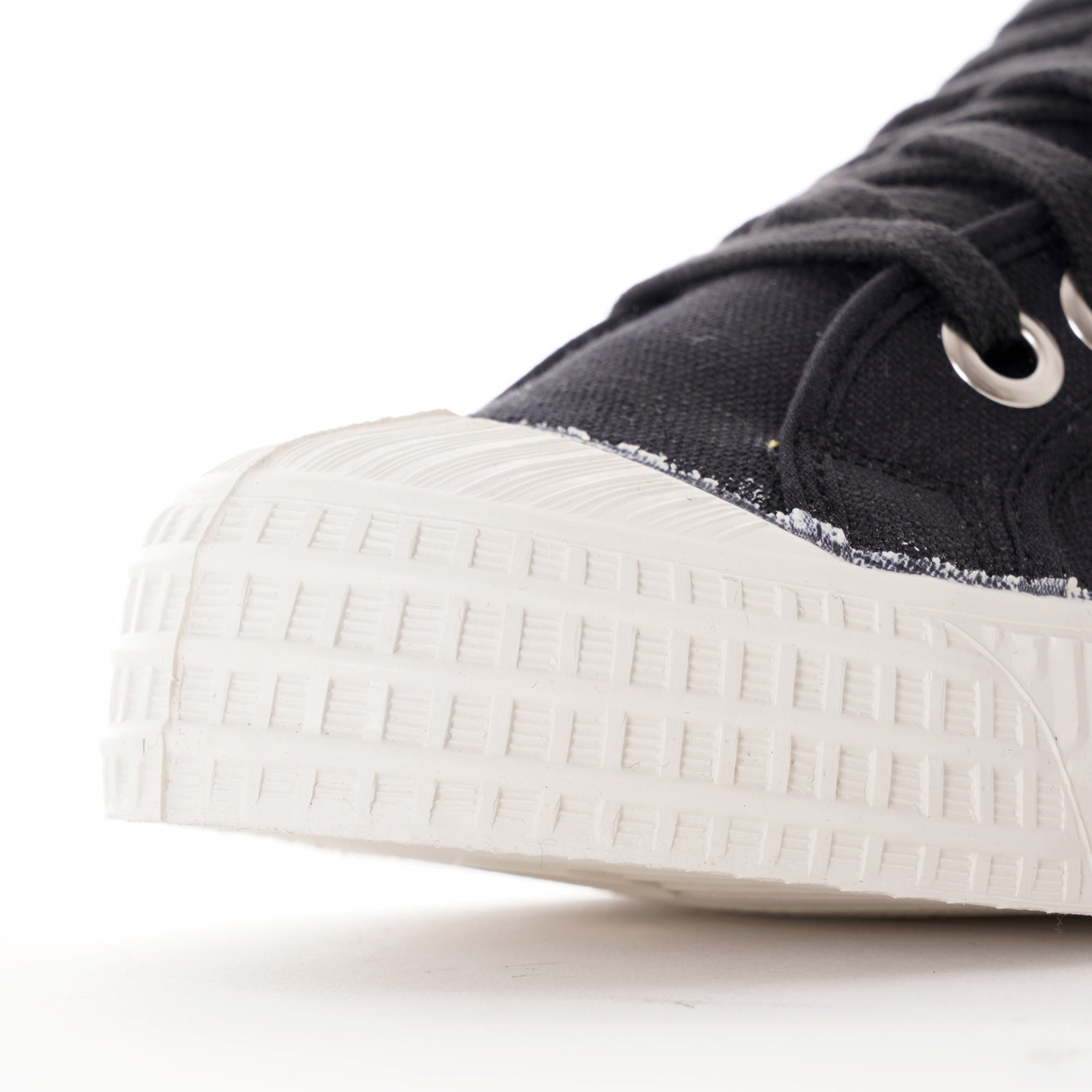 Novesta Star Master - Black/White