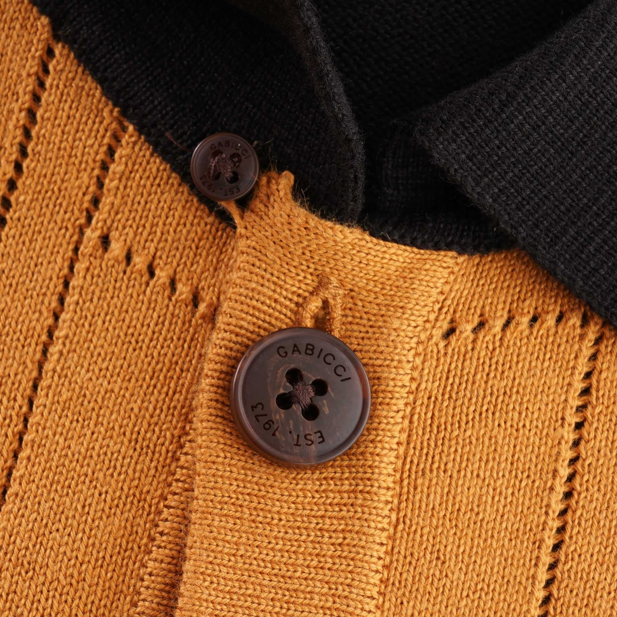 Gabicci Vintage Morgan Airtex Button Through Polo - Black