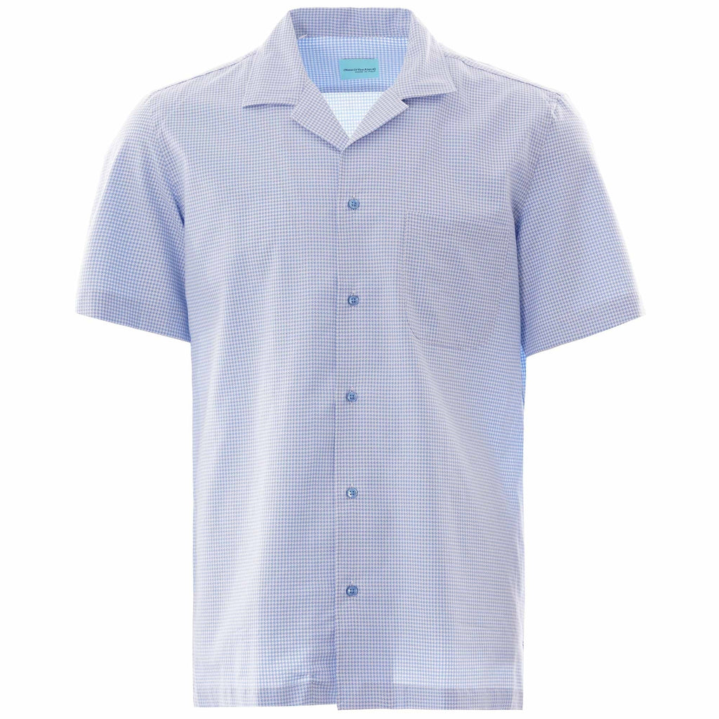 Front view of a men's light blue houndstooth short-sleeved shirt with a revere collar.