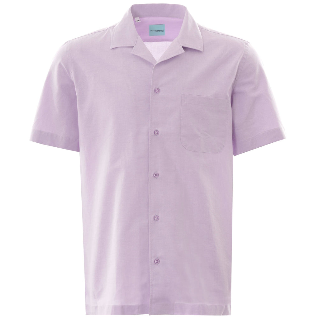 A close-up shot of a men's short sleeve shirt in a light purple colour.