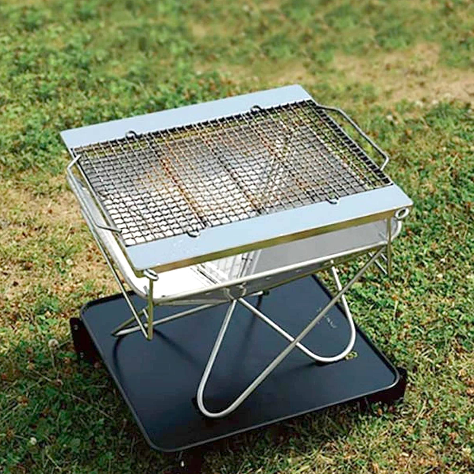 Snow Peak Fireplace Grill Pro (Large) - Stainless Steel