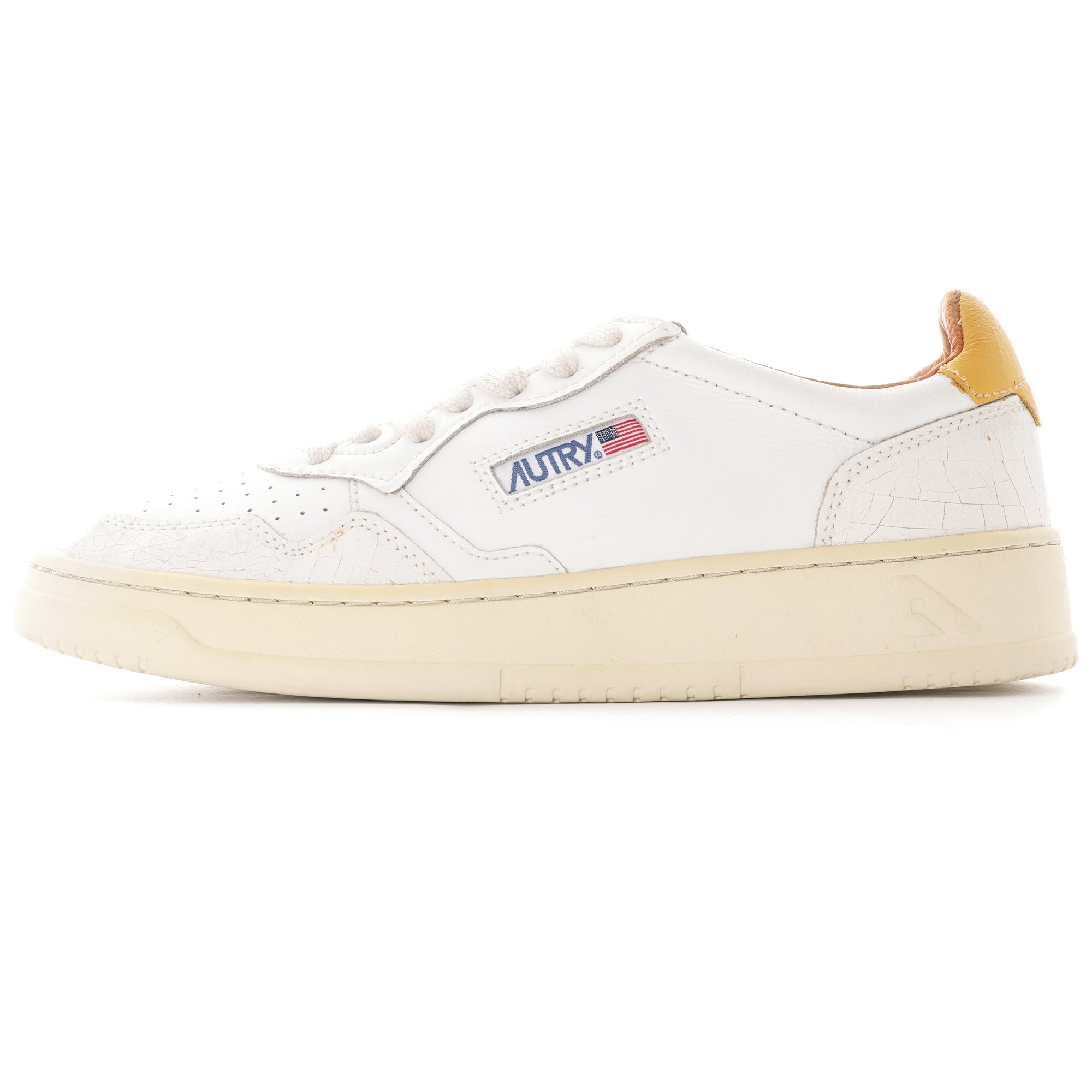 Medalist Leather/Cracked Leather