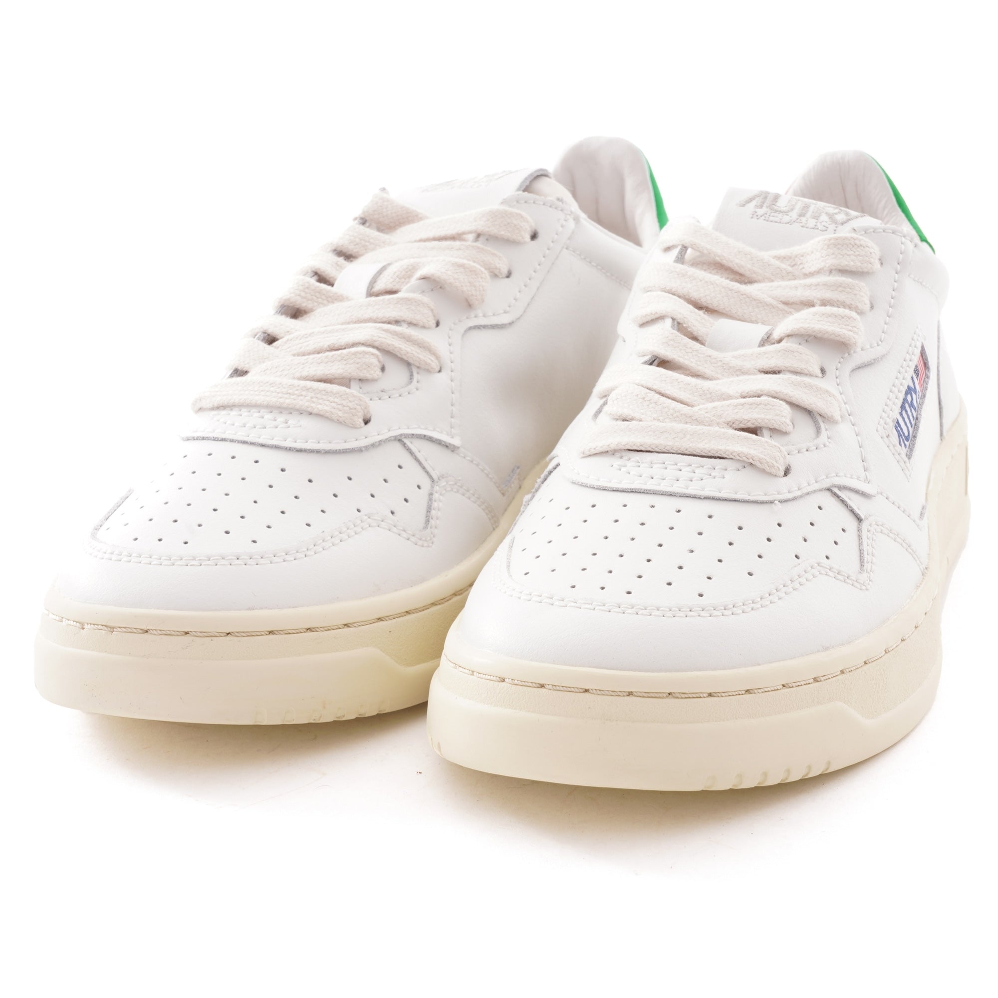 Action Shoes Low Leather - White/Amazon