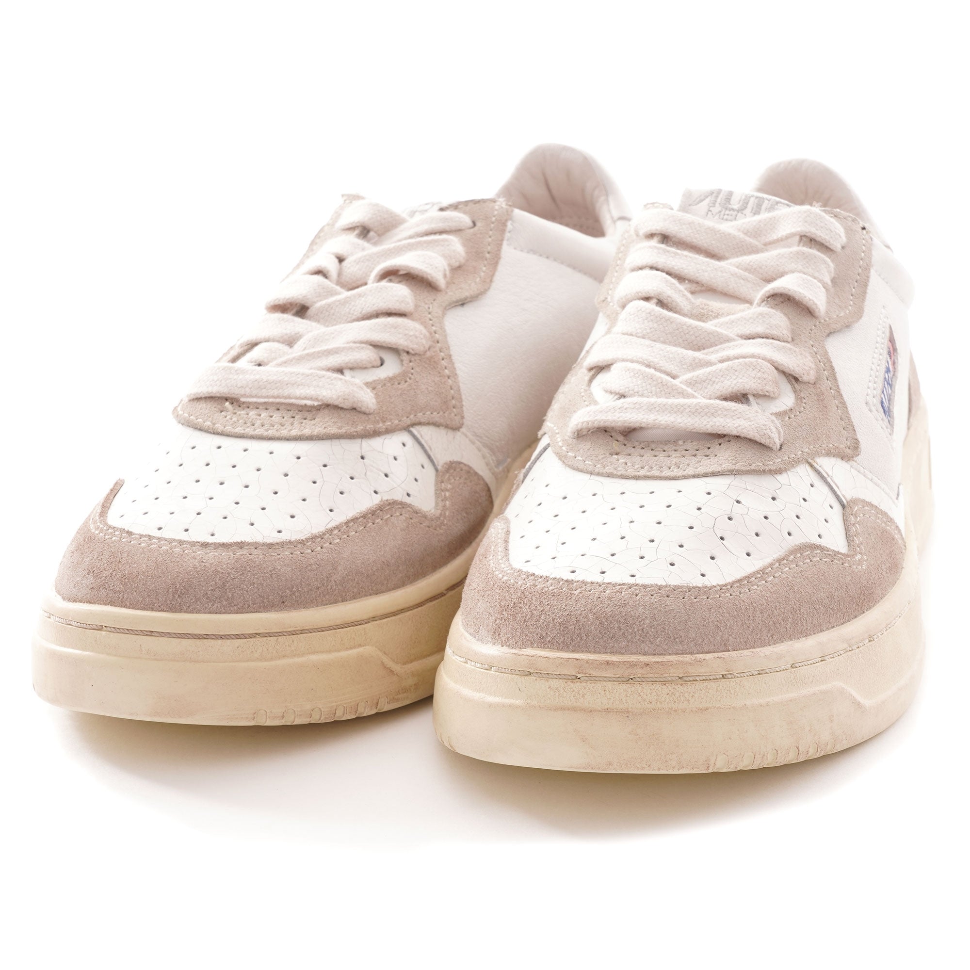 Medalist Low Cracked Leather/Suede