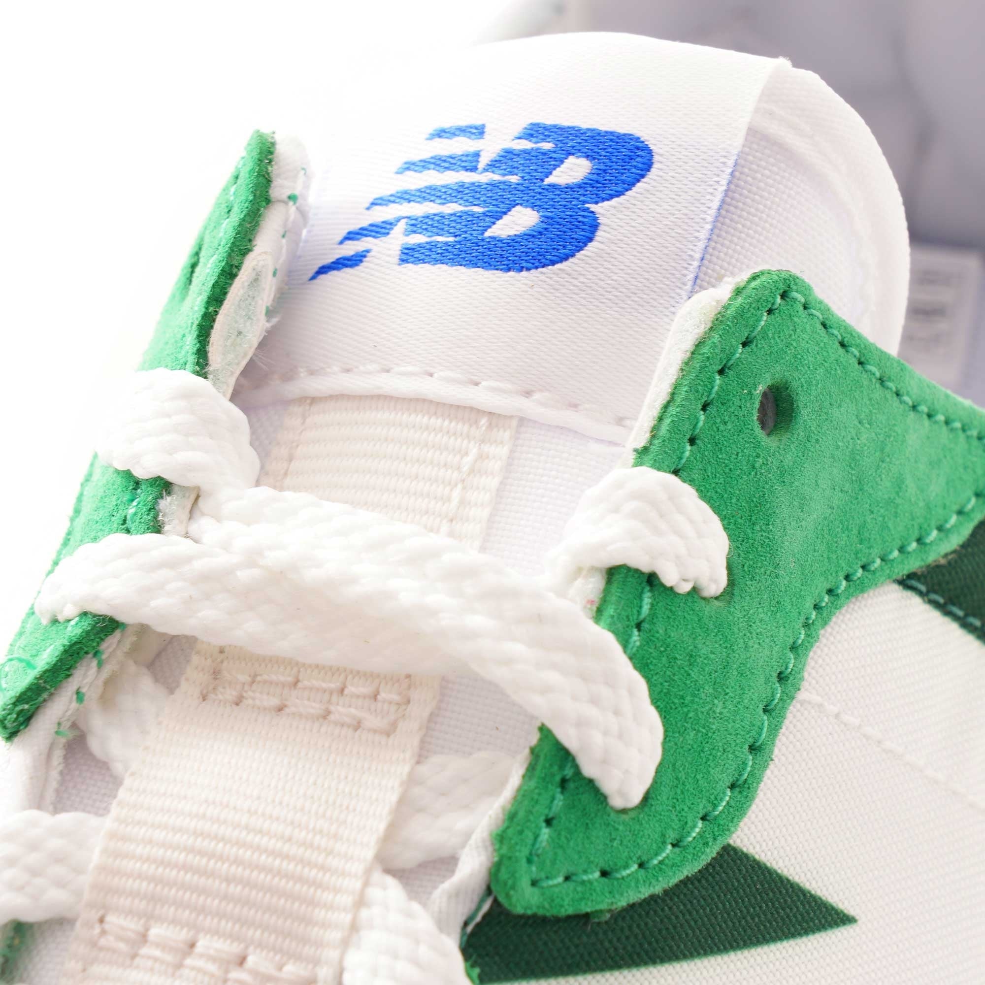 New Balance 327 - Green