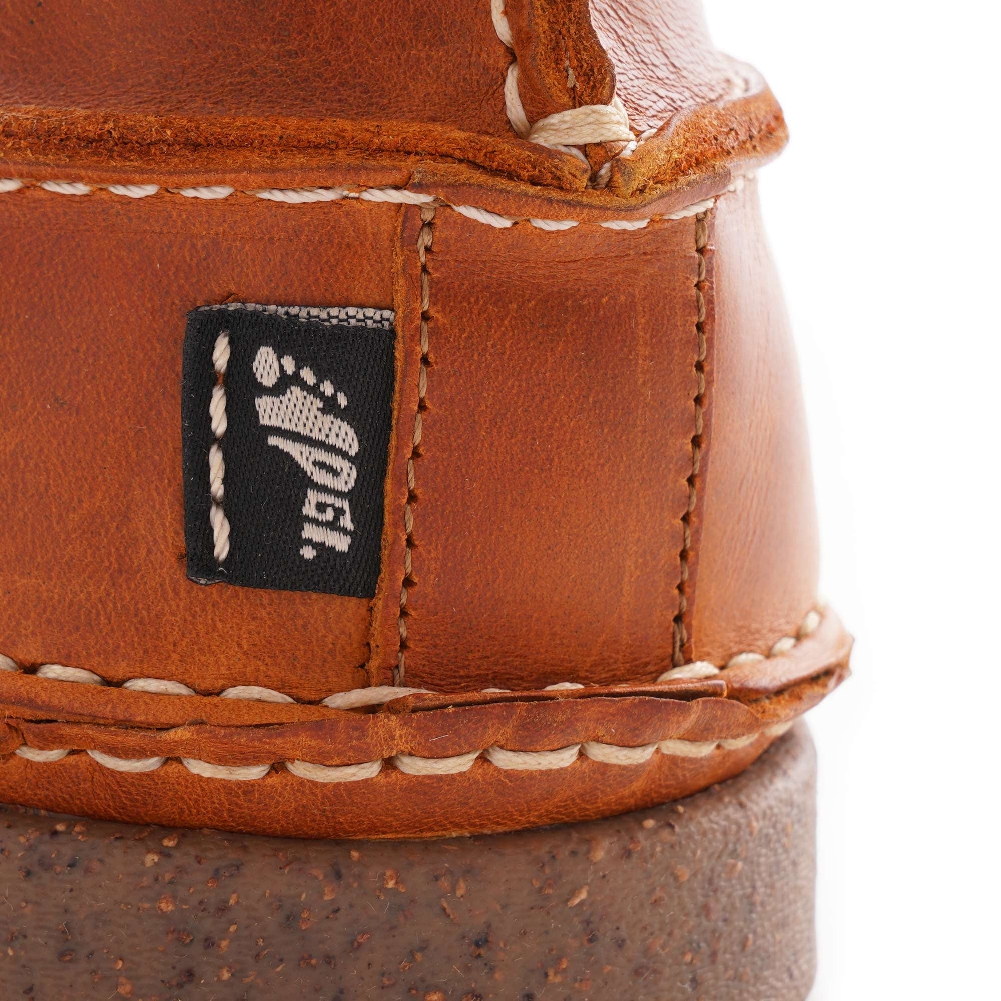 Yogi Finn Leather - Apricot