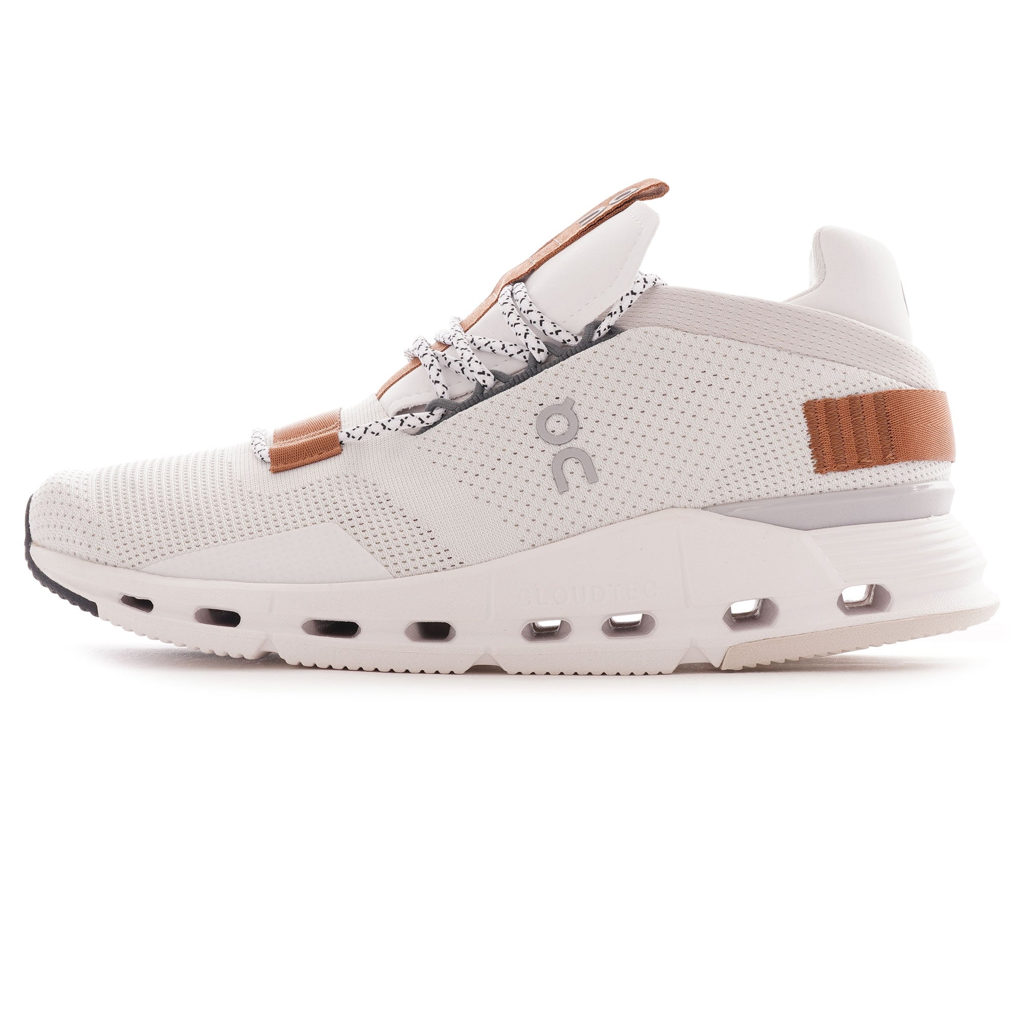 On Running Cloudnova - White/Pearl