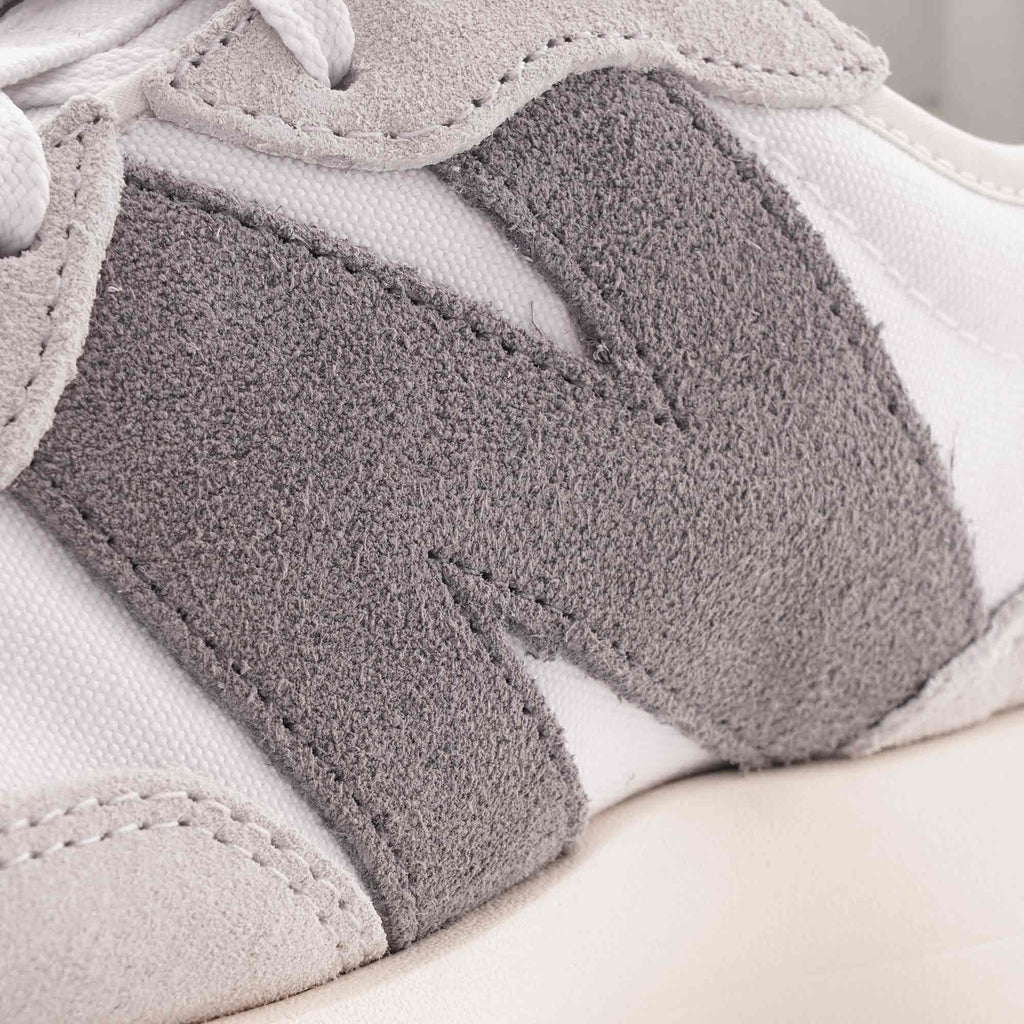 New Balance 327 - Grey
