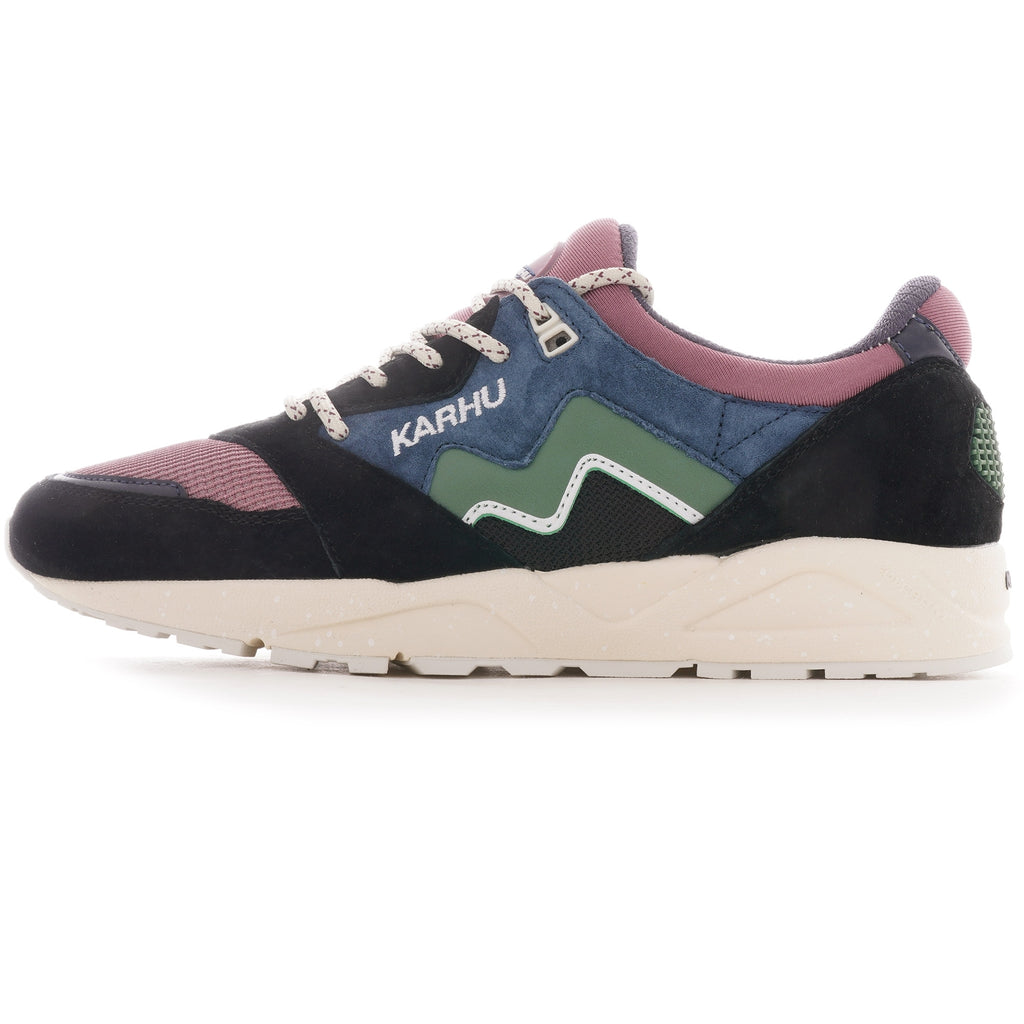 Karhu Aria 95 - India Ink/Pelican