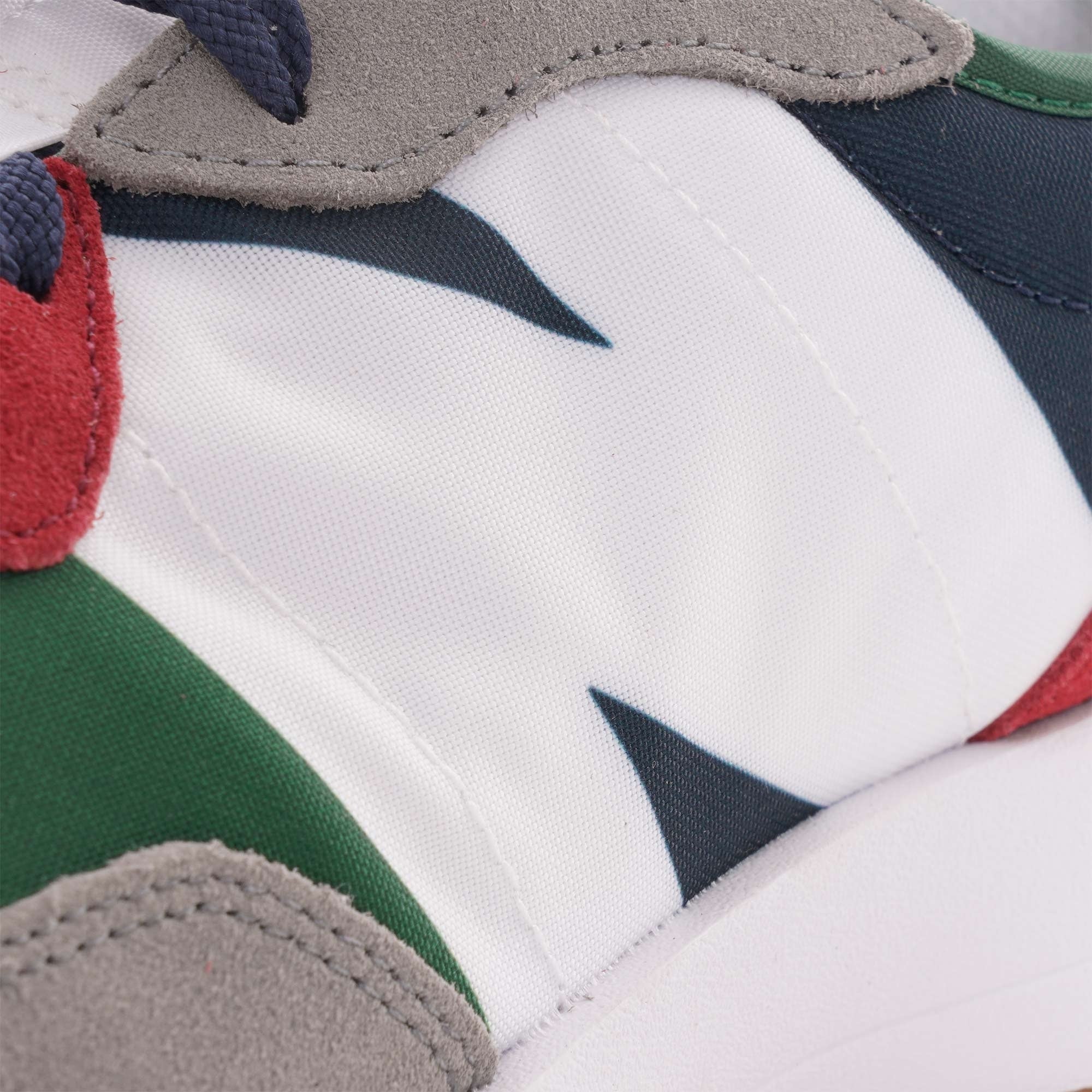 New Balance 327 - Navy/Green/Red