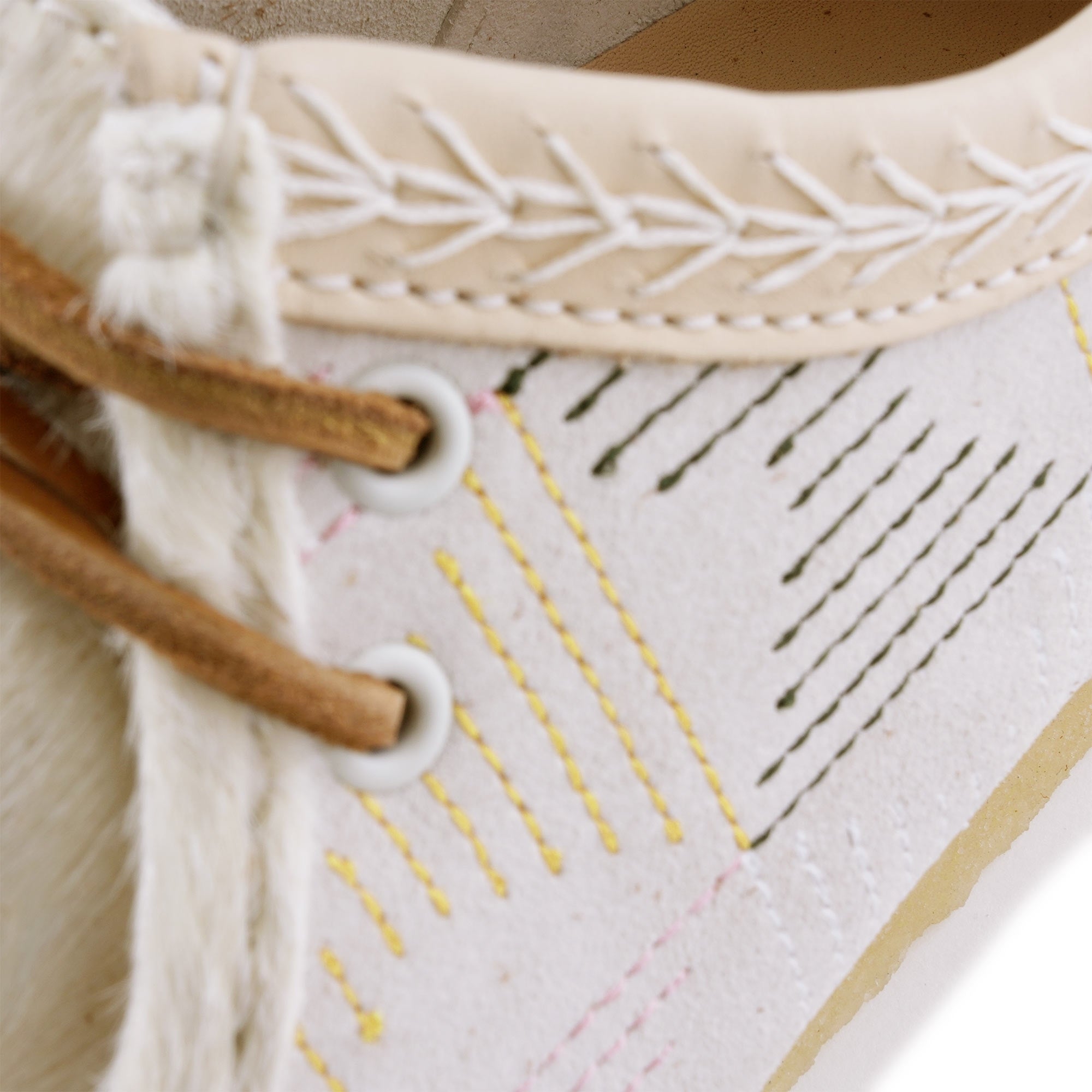 Clarks Originals Wallabee - Off White Hairy