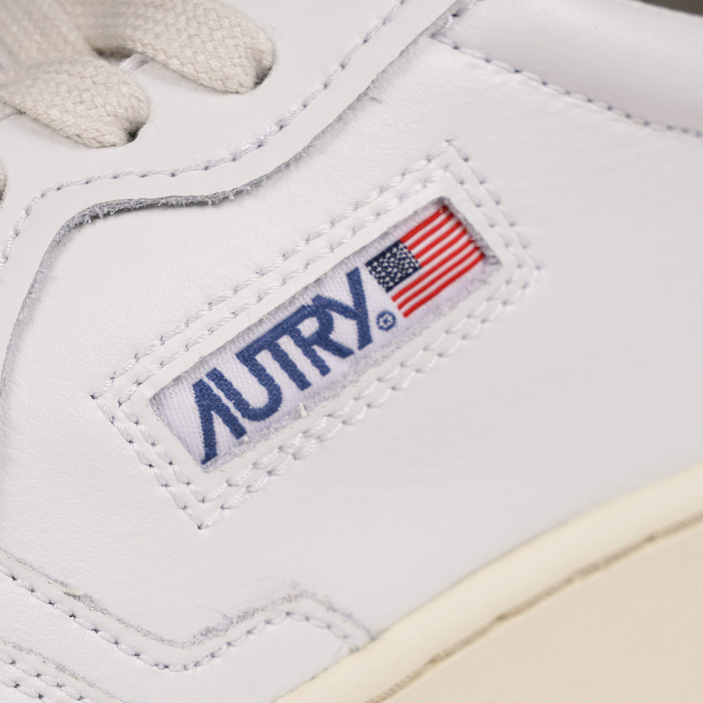 Autry Action Low Leather - White/Blue