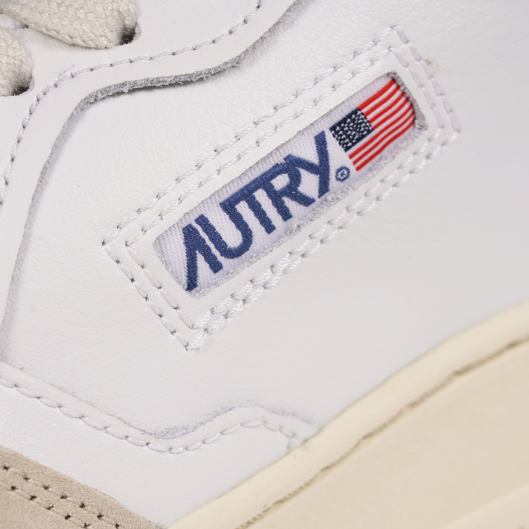 Autry Medalist Low Leather/Suede - White/Blue