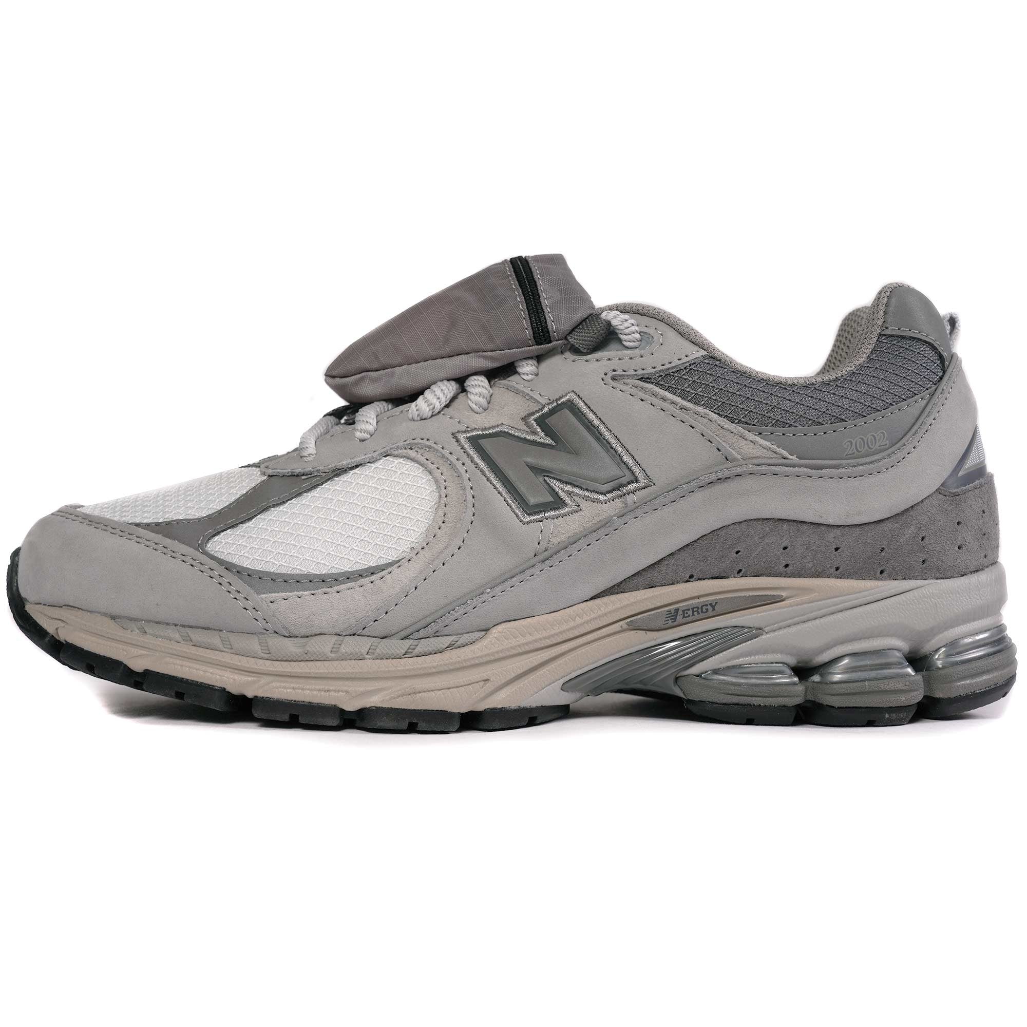 New Balance 2002R - Grey