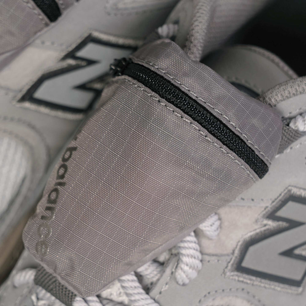 New Balance 2002R - Grey