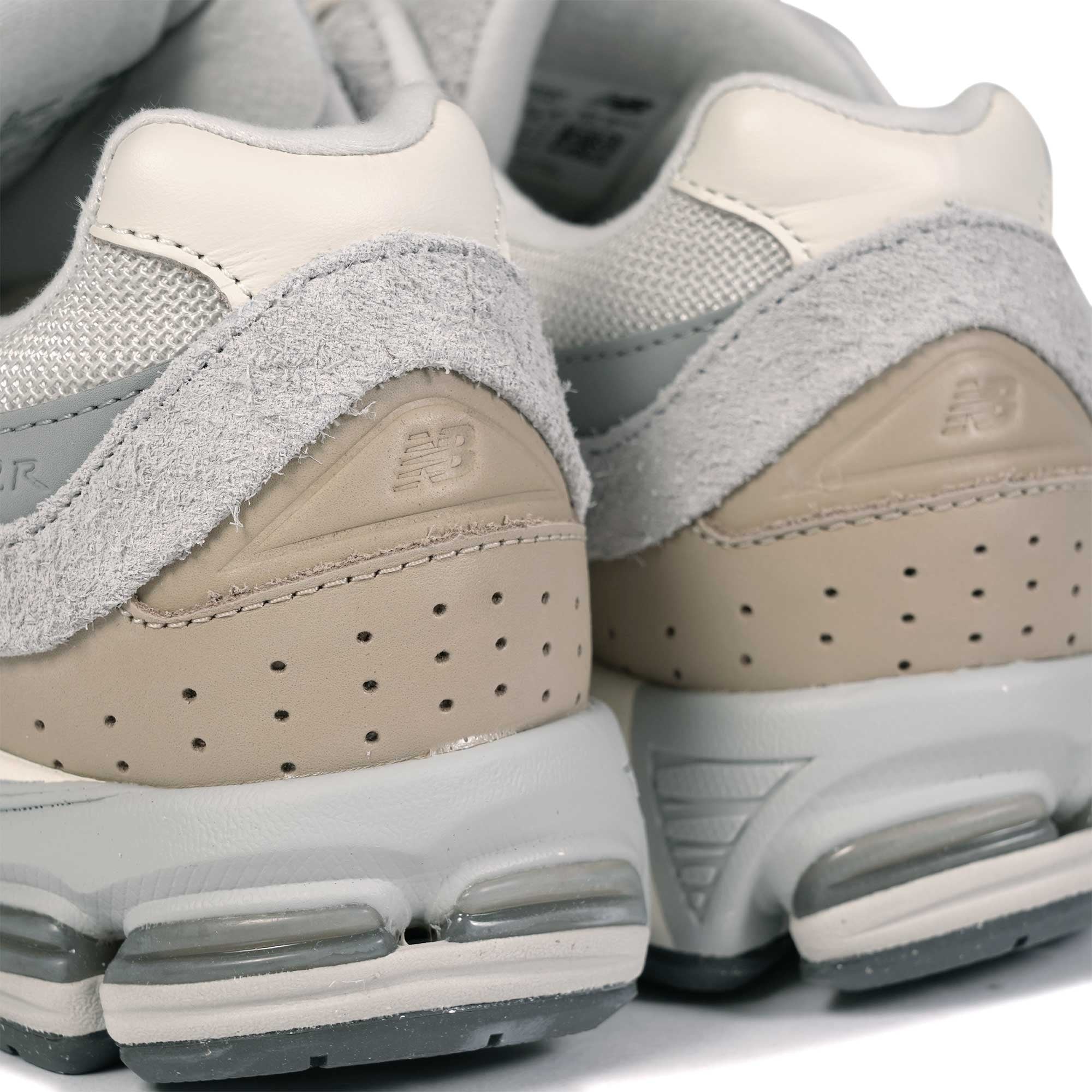 New Balance 2002R - Beige