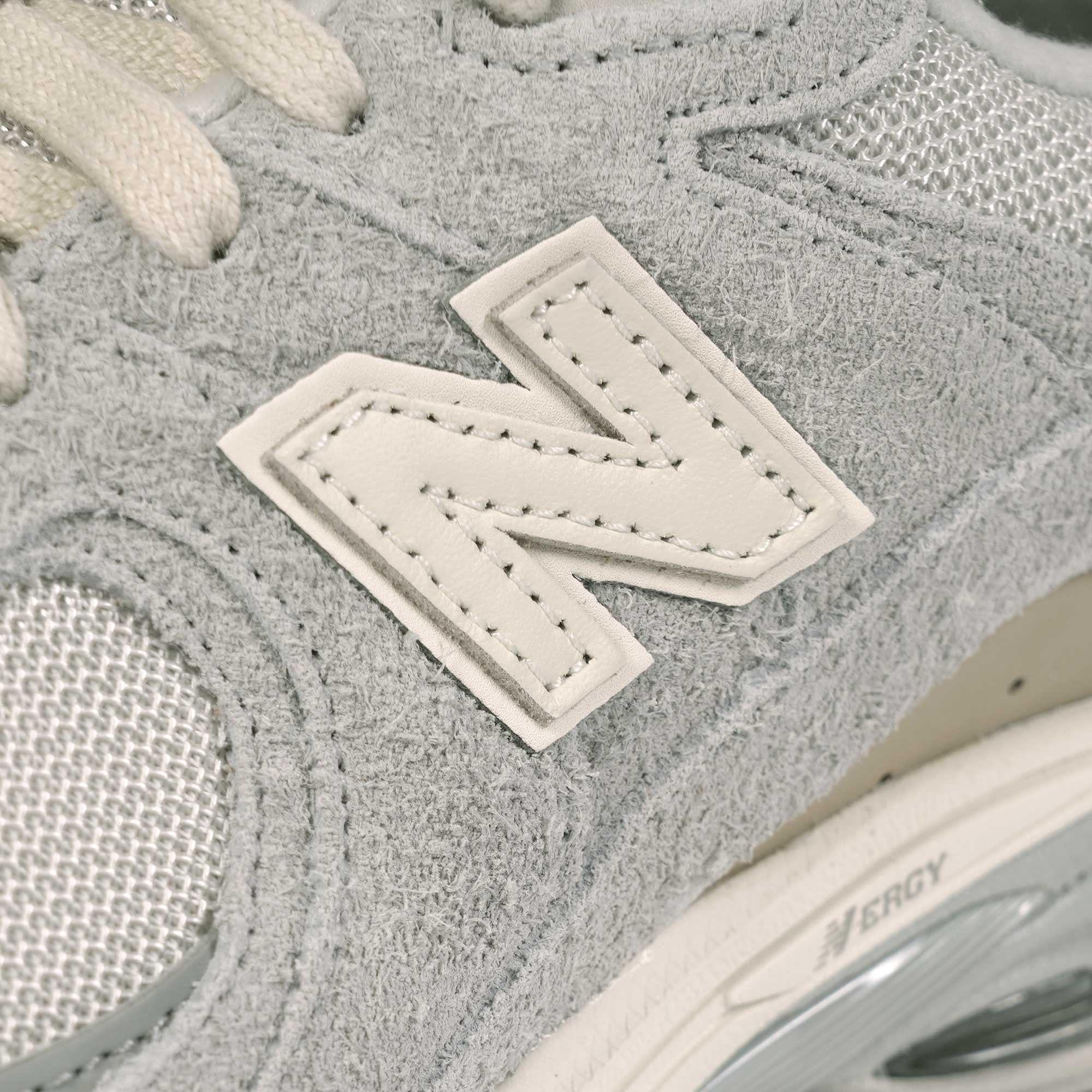 New Balance 2002R - Beige