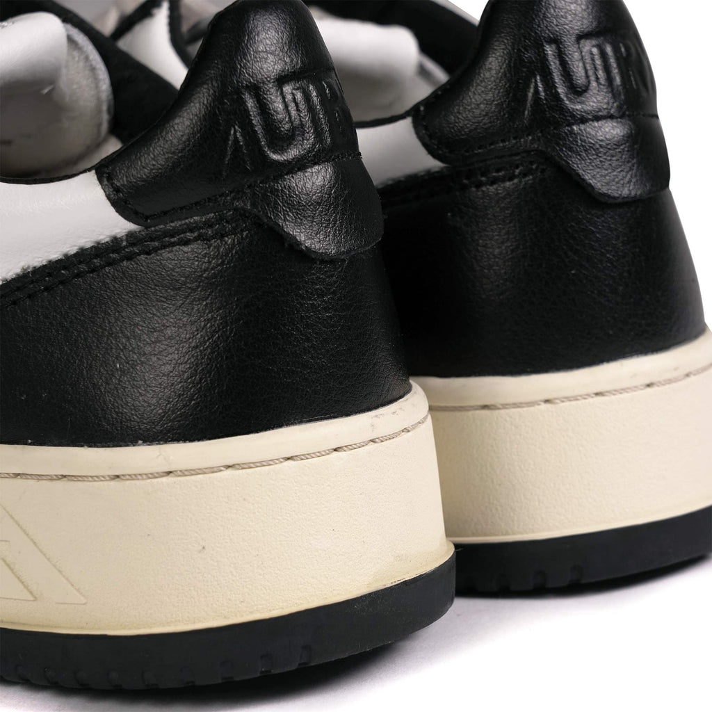 Autry Medalist Low - Black