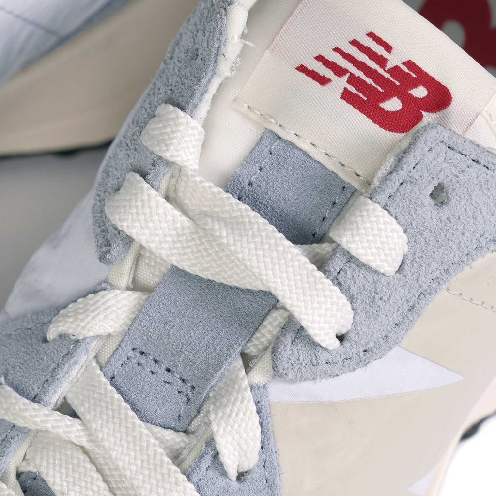 New Balance 327 - Light Blue