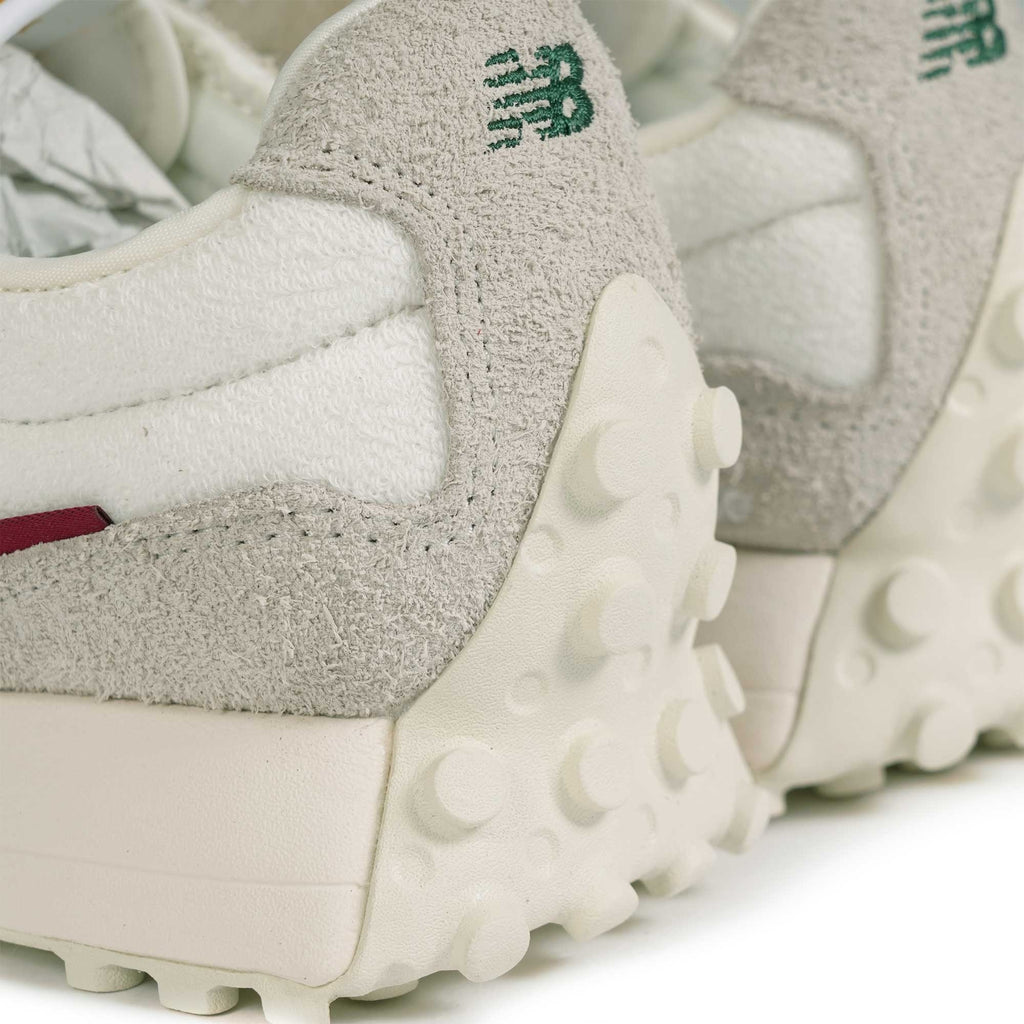 New Balance 327 - Beige